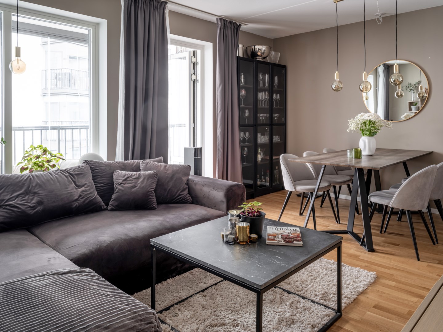 Bostadsbild från Sjöviksbacken 18, Såld i Liljeholmen, Stockholm