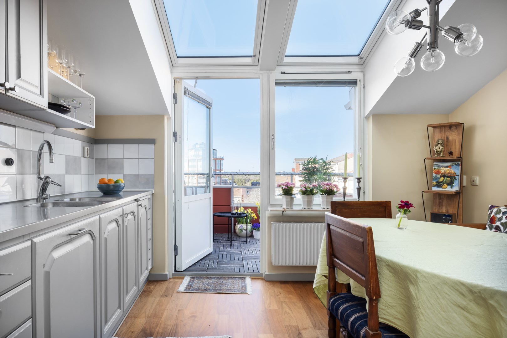 Bostadsbild från Fyrspannsvägen 49, Såld i Jarlaberg, Nacka