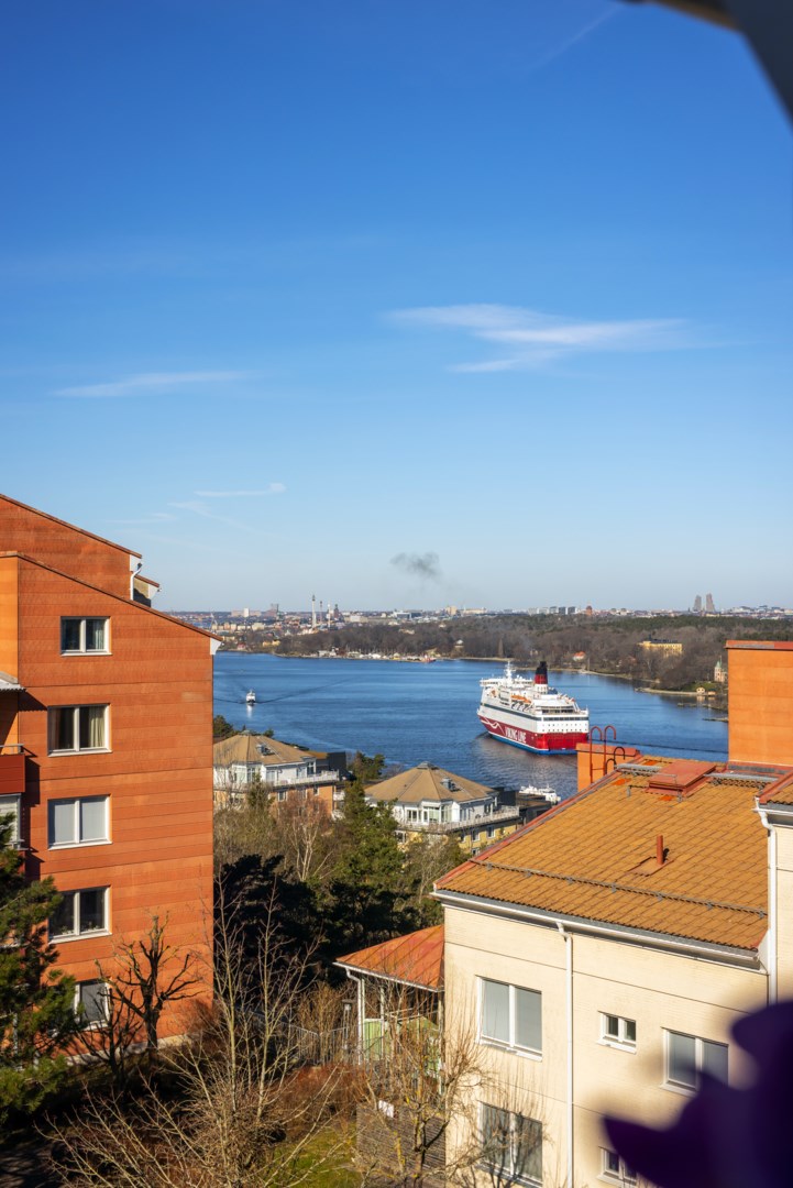 Bostadsbild från Fyrspannsvägen 49, Såld i Jarlaberg, Nacka