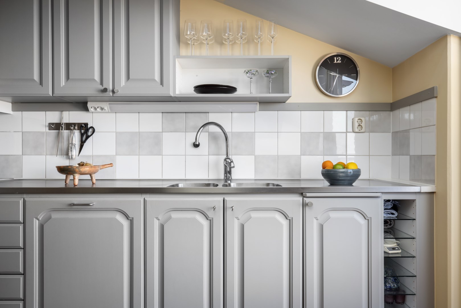 Bostadsbild från Fyrspannsvägen 49, Såld i Jarlaberg, Nacka