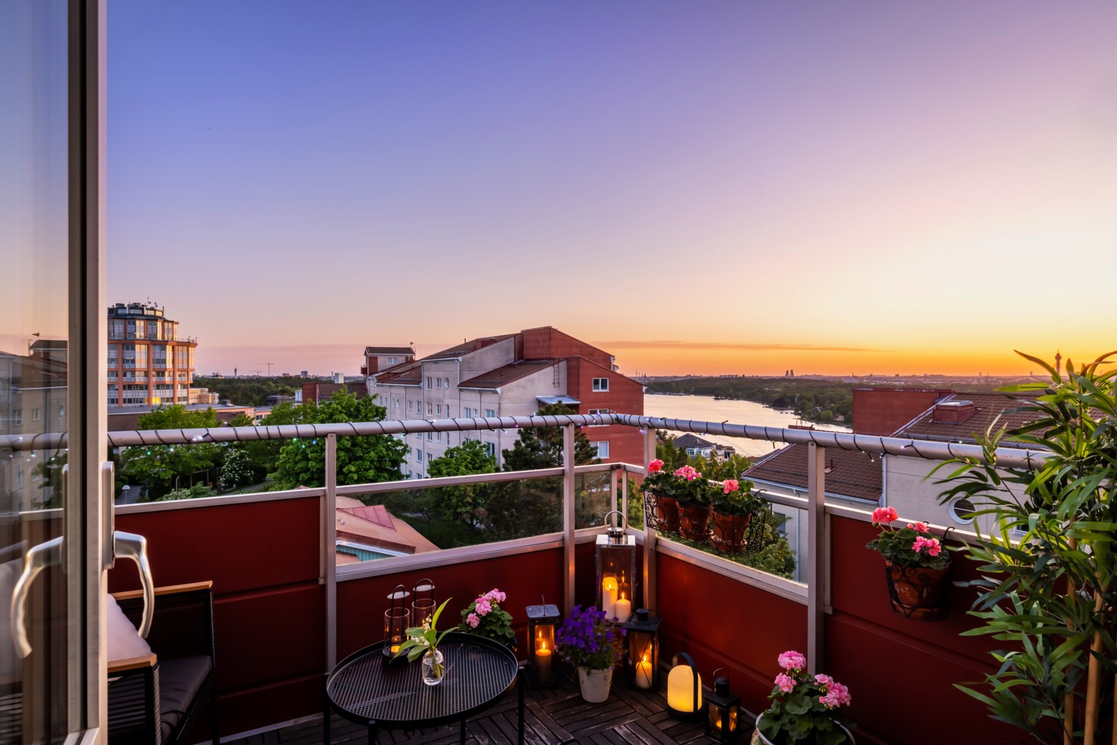 Bostadsbild från Fyrspannsvägen 49, Såld i Jarlaberg, Nacka