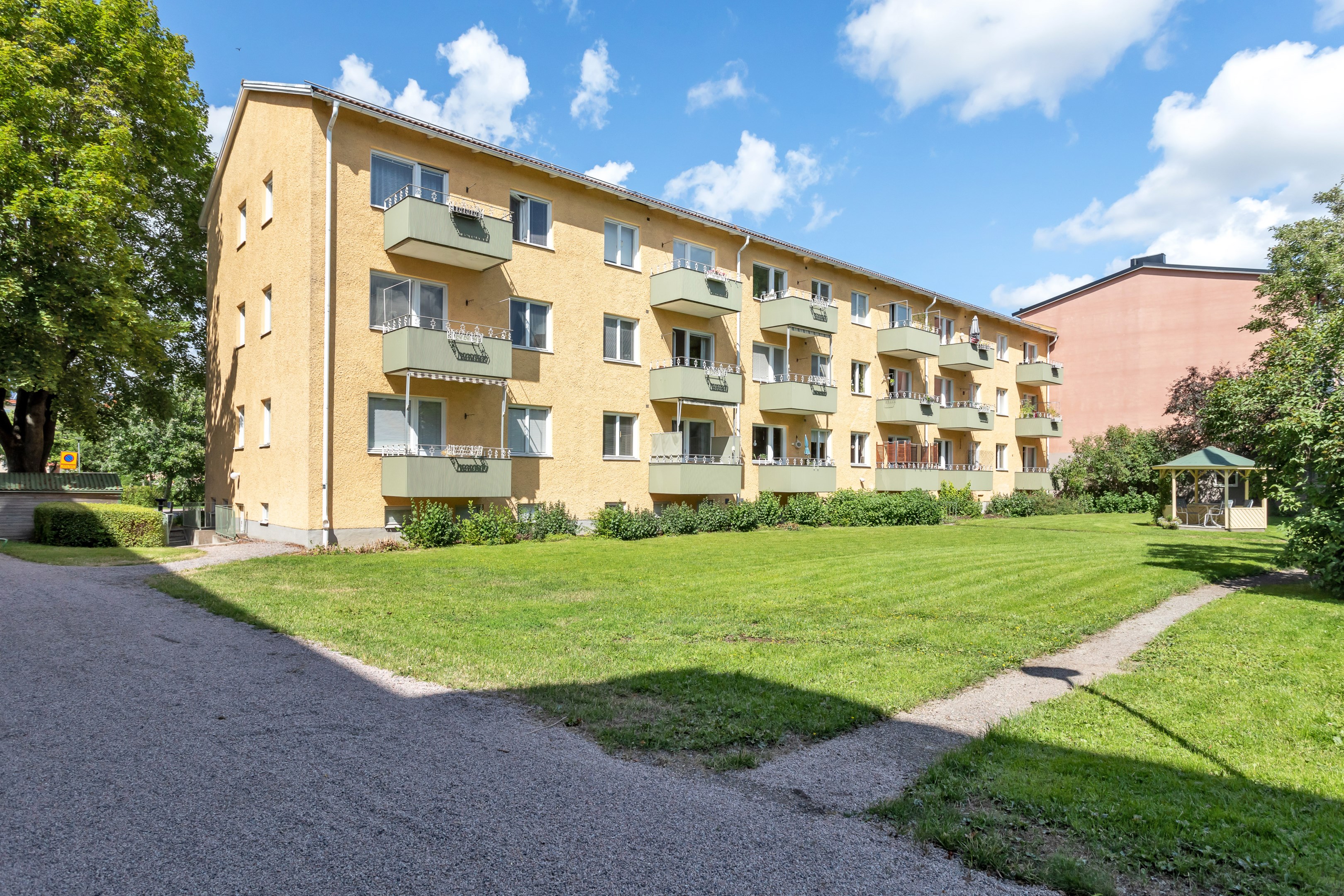 Bostadsbild från Prästgårdsgatan 8A, Såld i Stabby, Uppsala