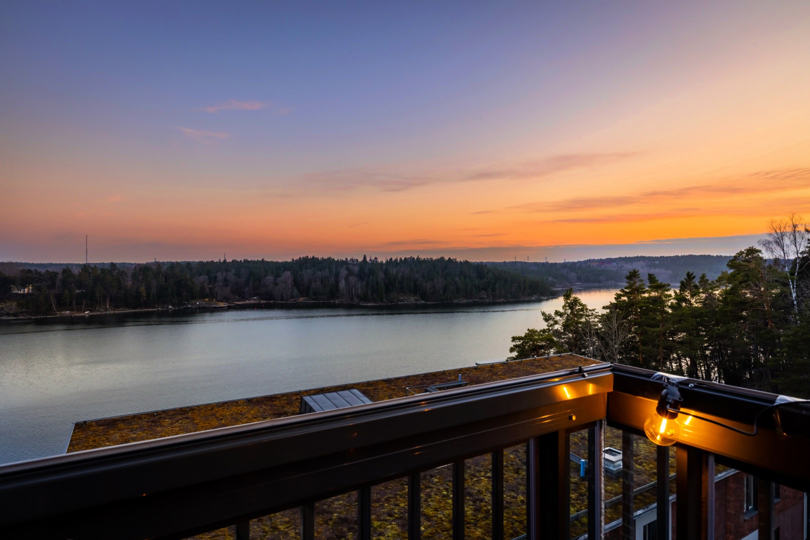 Bostadsbild från Tollareslingan 12, 8 tr, Såld i Tollare, Nacka