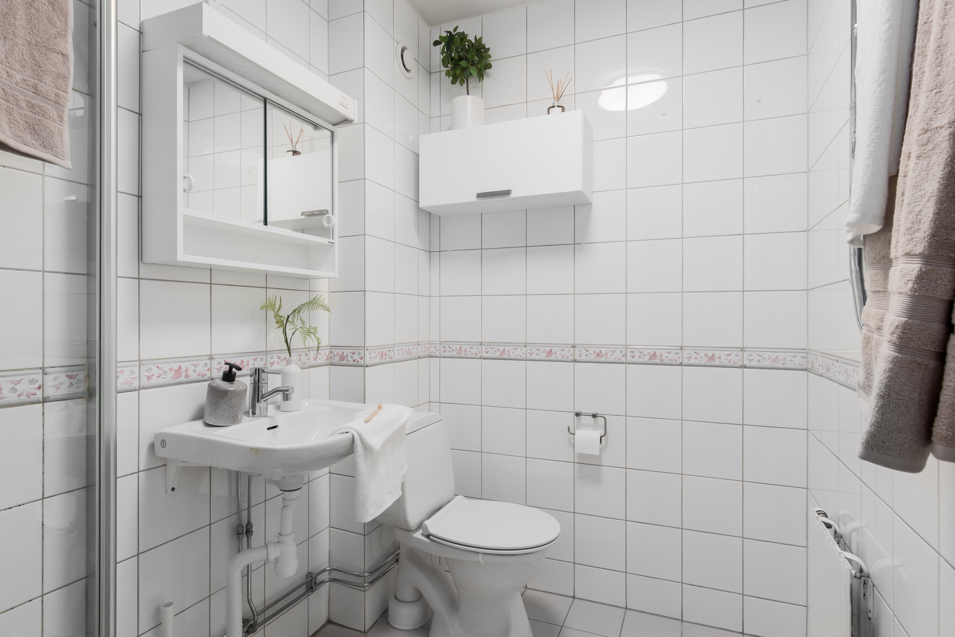 Bostadsbild från Norrholmsvägen 59, Såld i Östra Orminge, Nacka