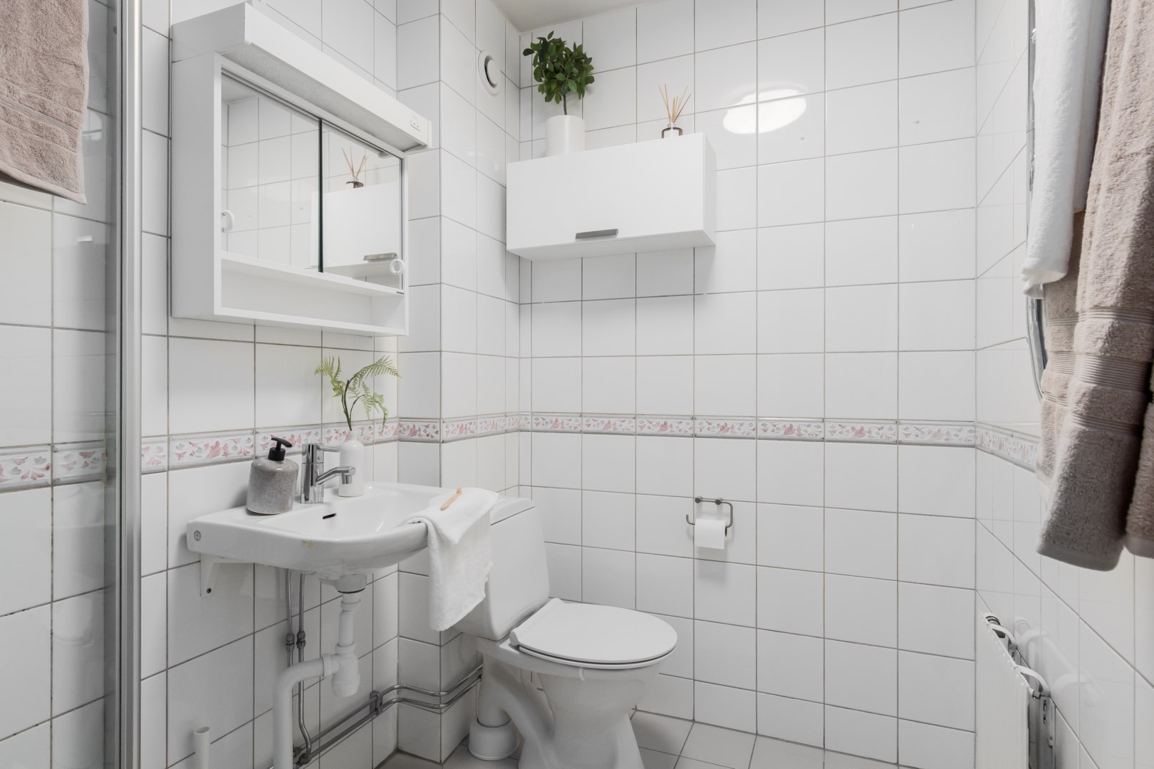 Bostadsbild från Norrholmsvägen 59, Såld i Östra Orminge, Nacka