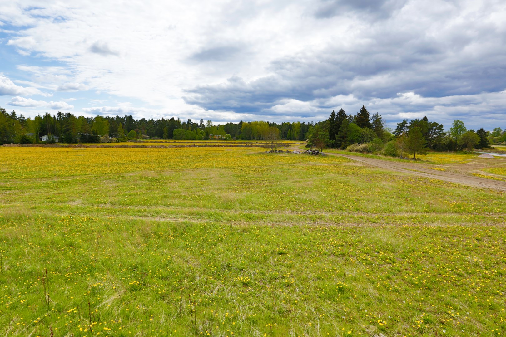 Bostadsbild från Kastanjeblomsvägen 36B, Såld i Skölsta, Uppsala