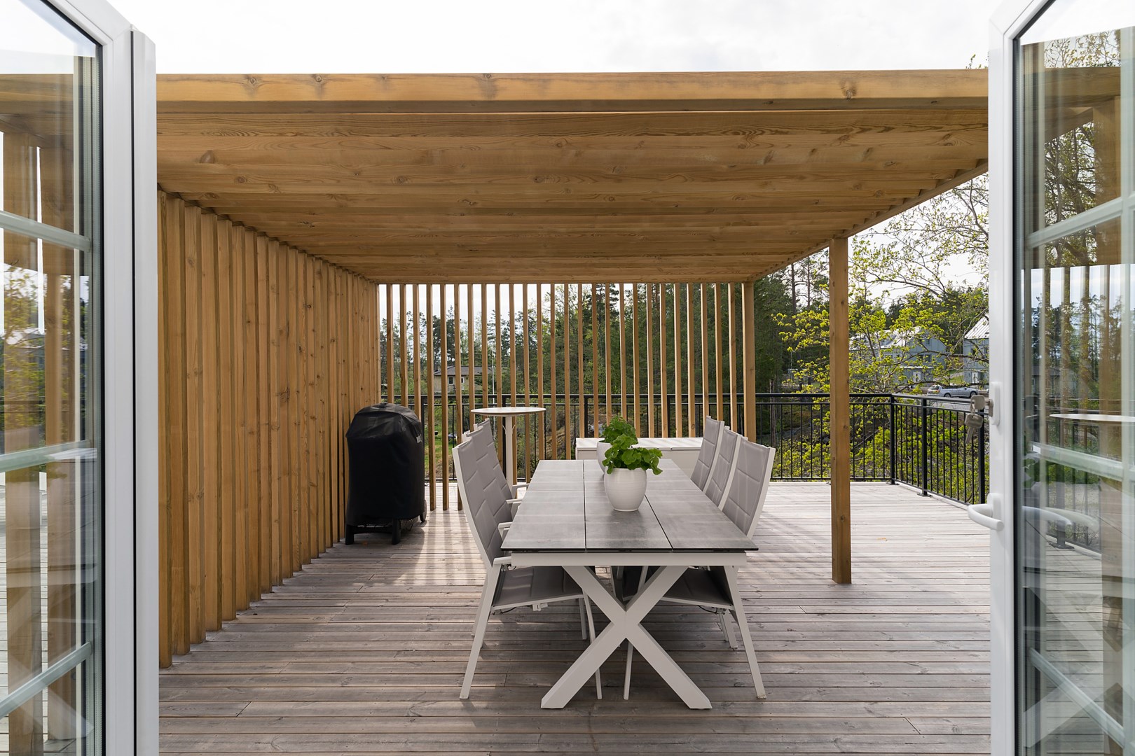 Bostadsbild från Vikingshillsvägen 41, Såld i Kummelnäs, Nacka