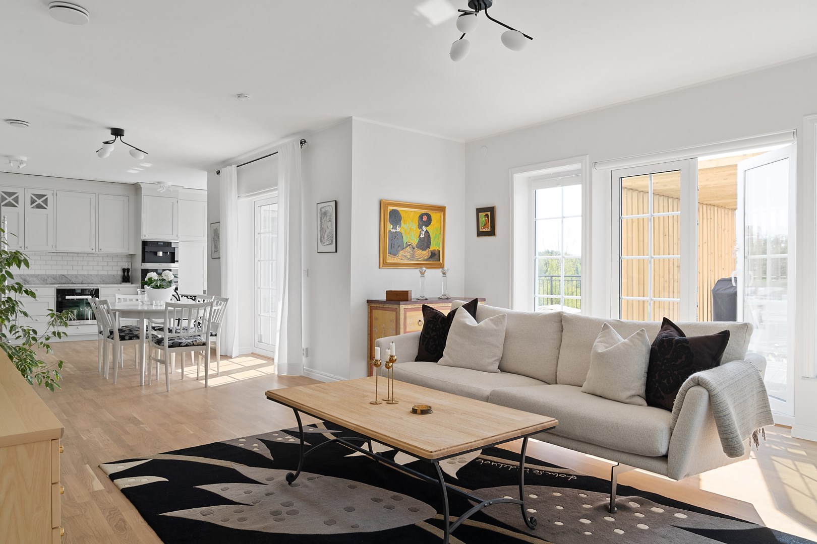 Bostadsbild från Vikingshillsvägen 41, Såld i Kummelnäs, Nacka