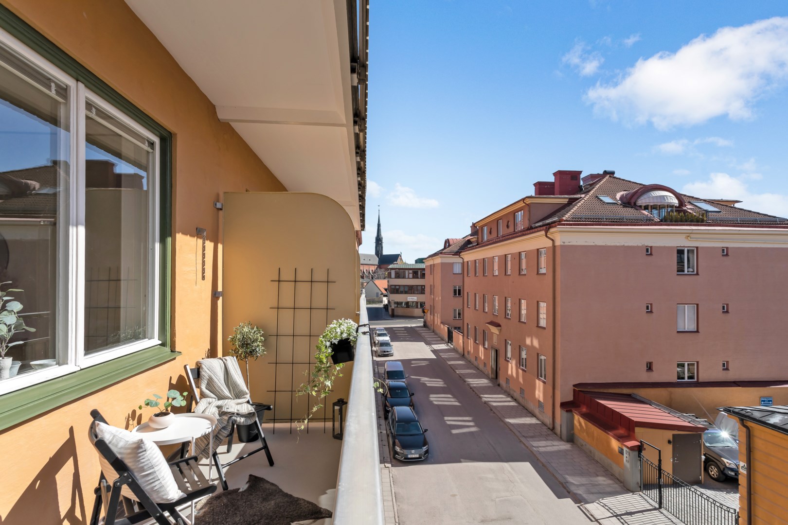 Bostadsbild från Åsgränd 2A, Såld i Öfre Slotts, Uppsala