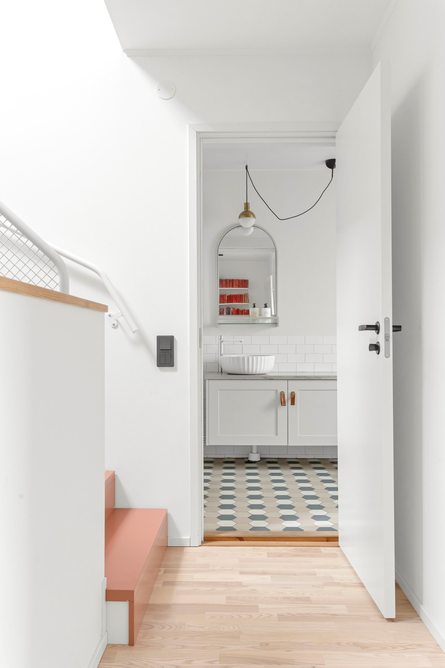 Bostadsbild från Vikvägen 26, Såld i Vårdsätra, Uppsala