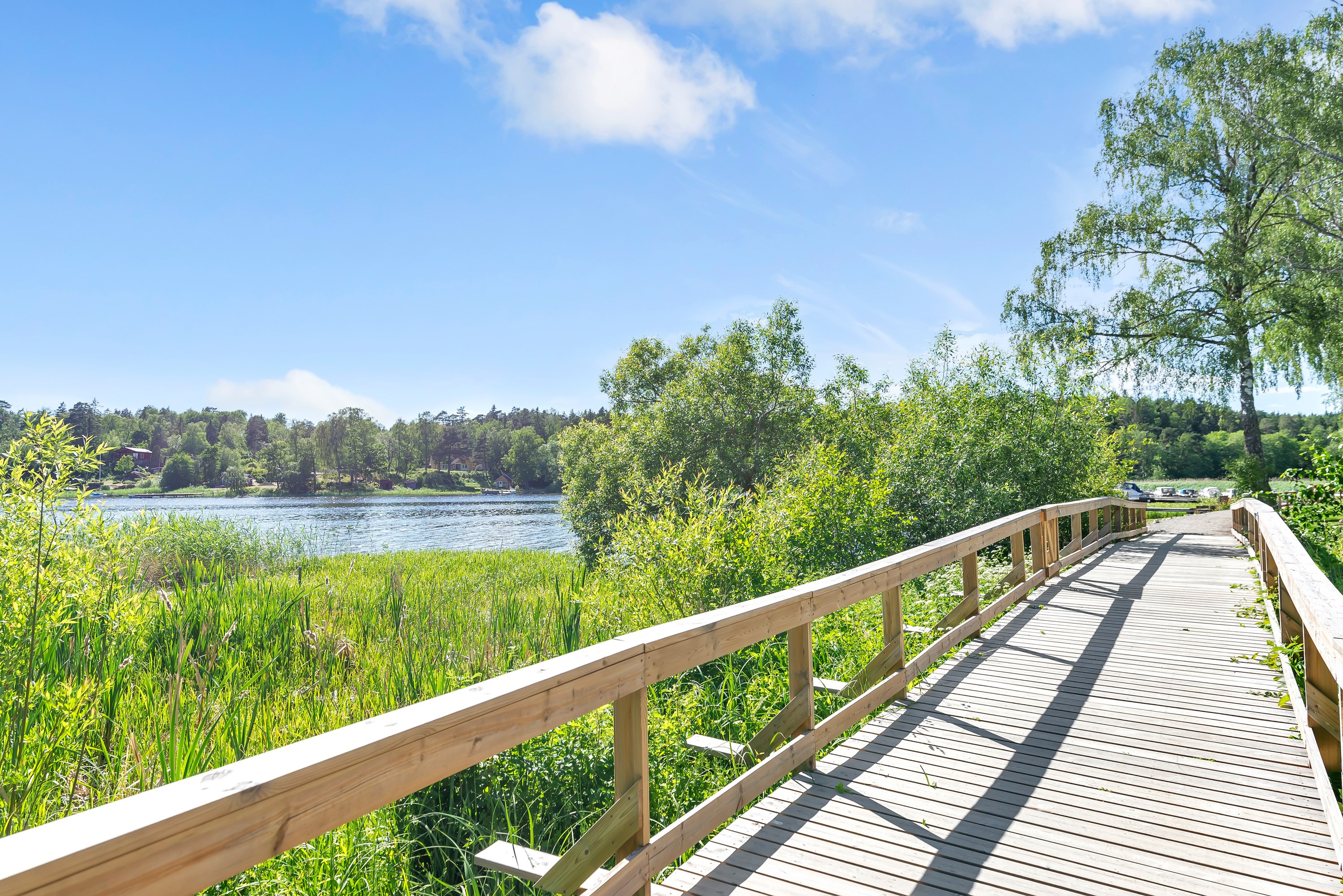Bostadsbild från Vikvägen 26, Såld i Vårdsätra, Uppsala