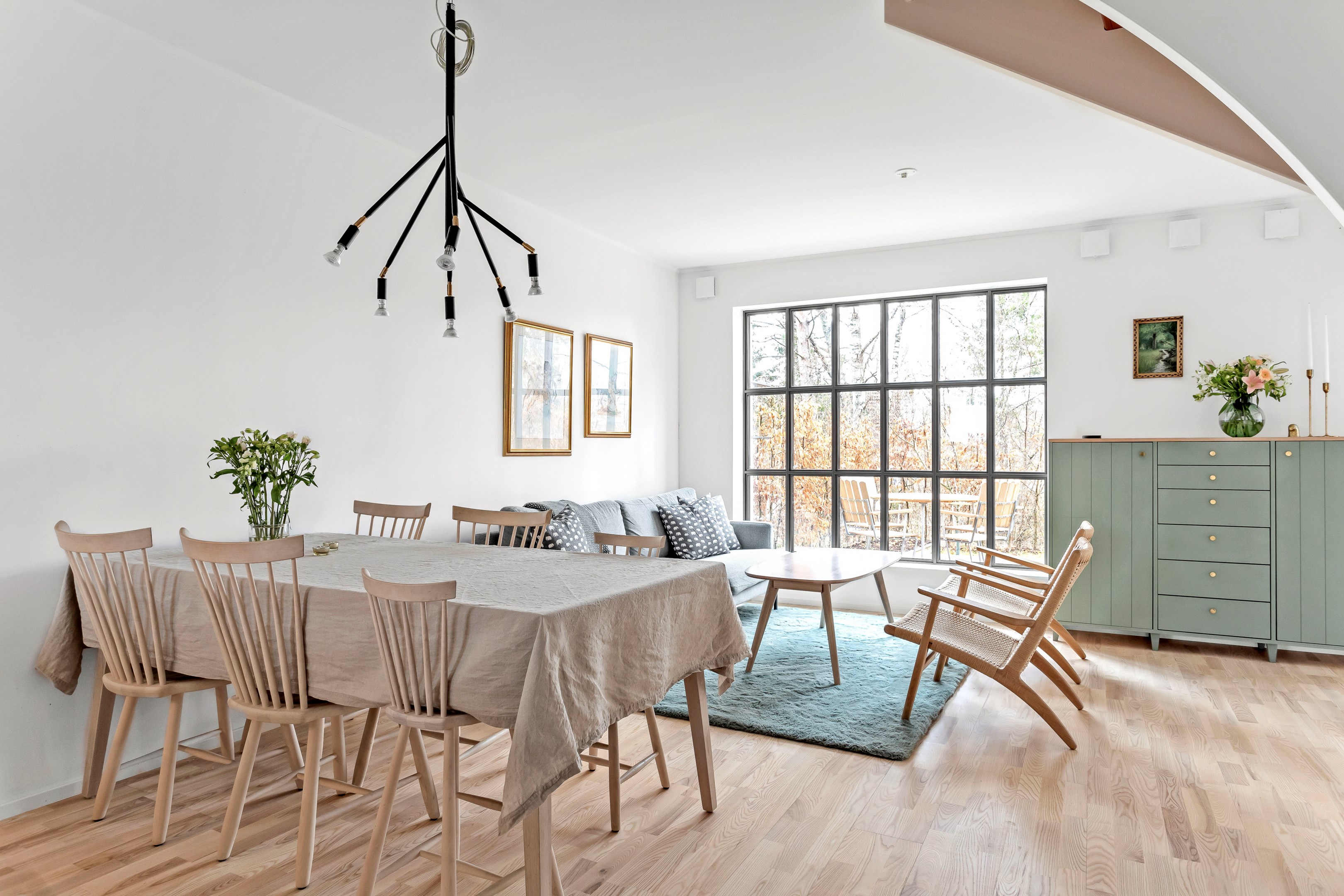 Bostadsbild från Vikvägen 26, Såld i Vårdsätra, Uppsala