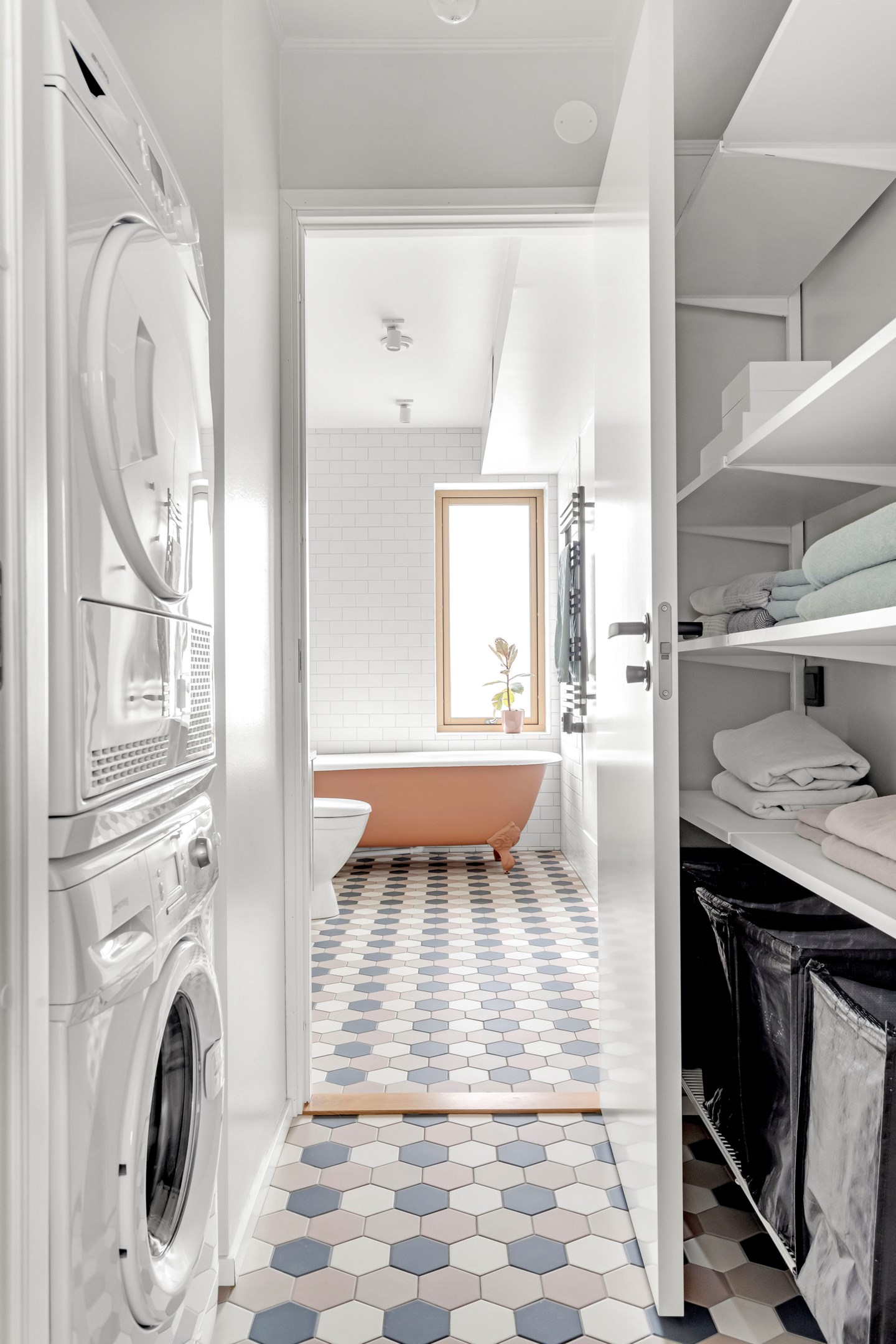 Bostadsbild från Vikvägen 26, Såld i Vårdsätra, Uppsala