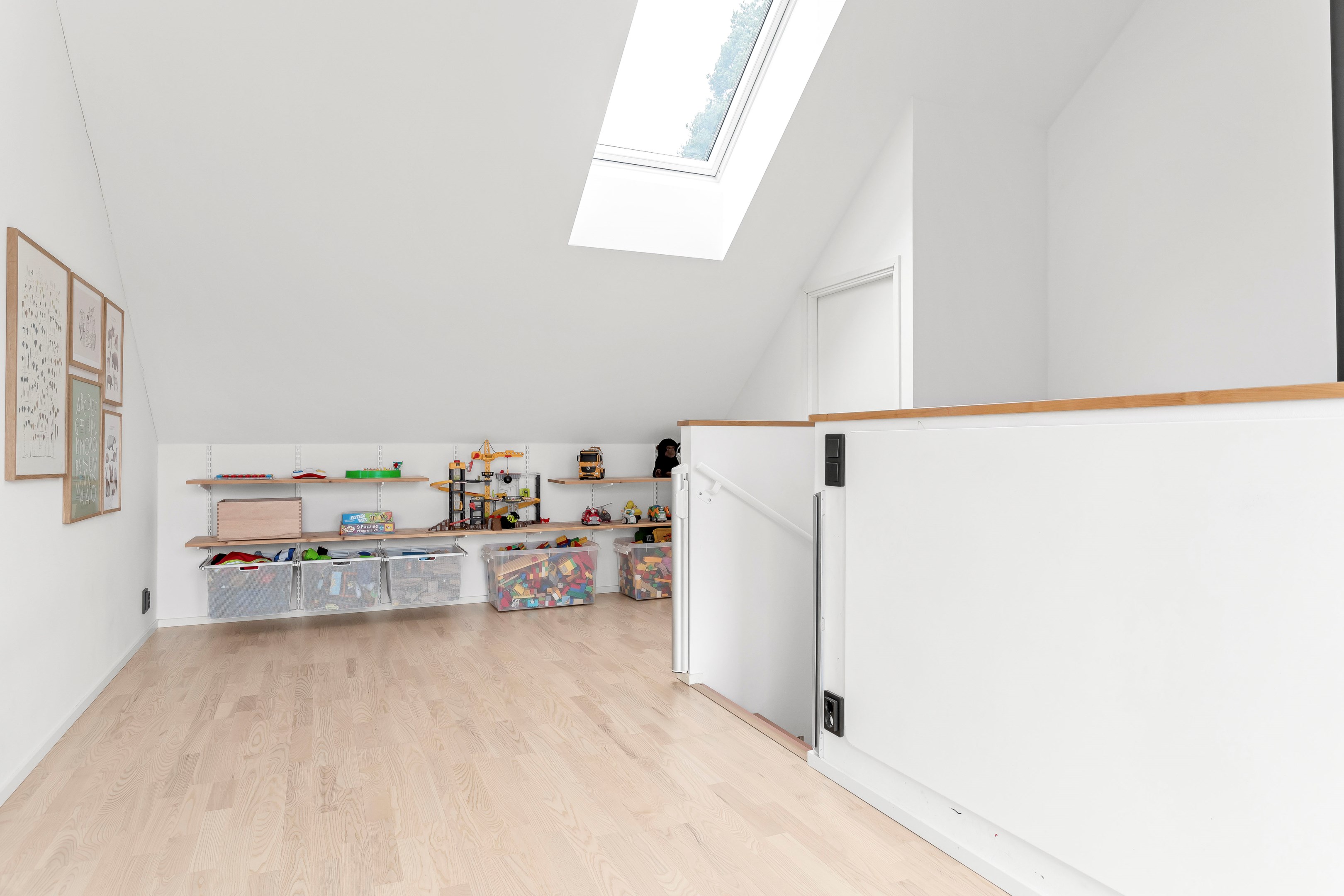 Bostadsbild från Vikvägen 26, Såld i Vårdsätra, Uppsala