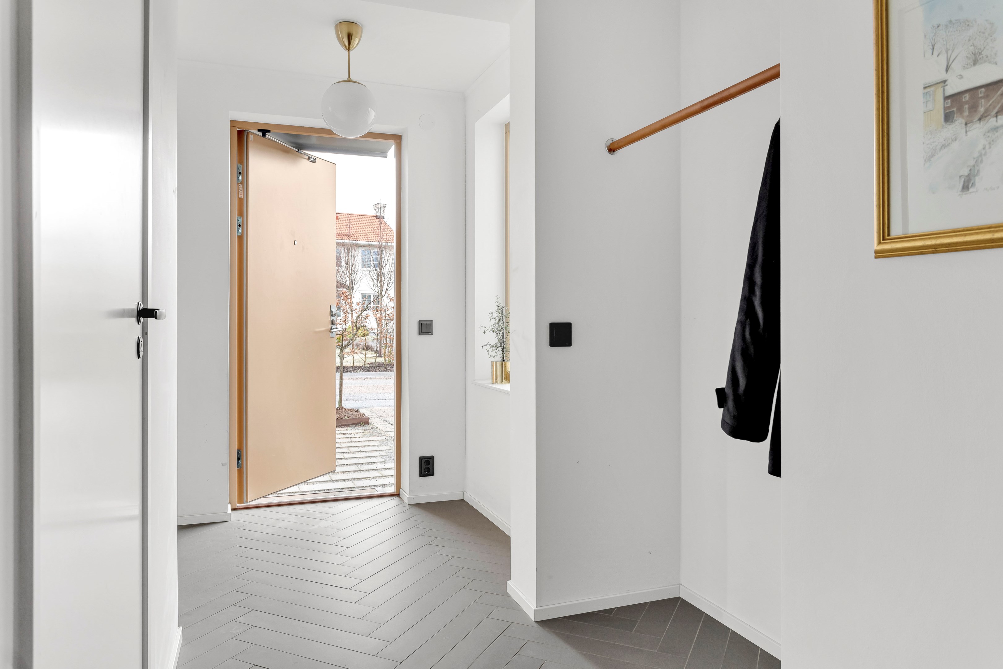 Bostadsbild från Vikvägen 26, Såld i Vårdsätra, Uppsala