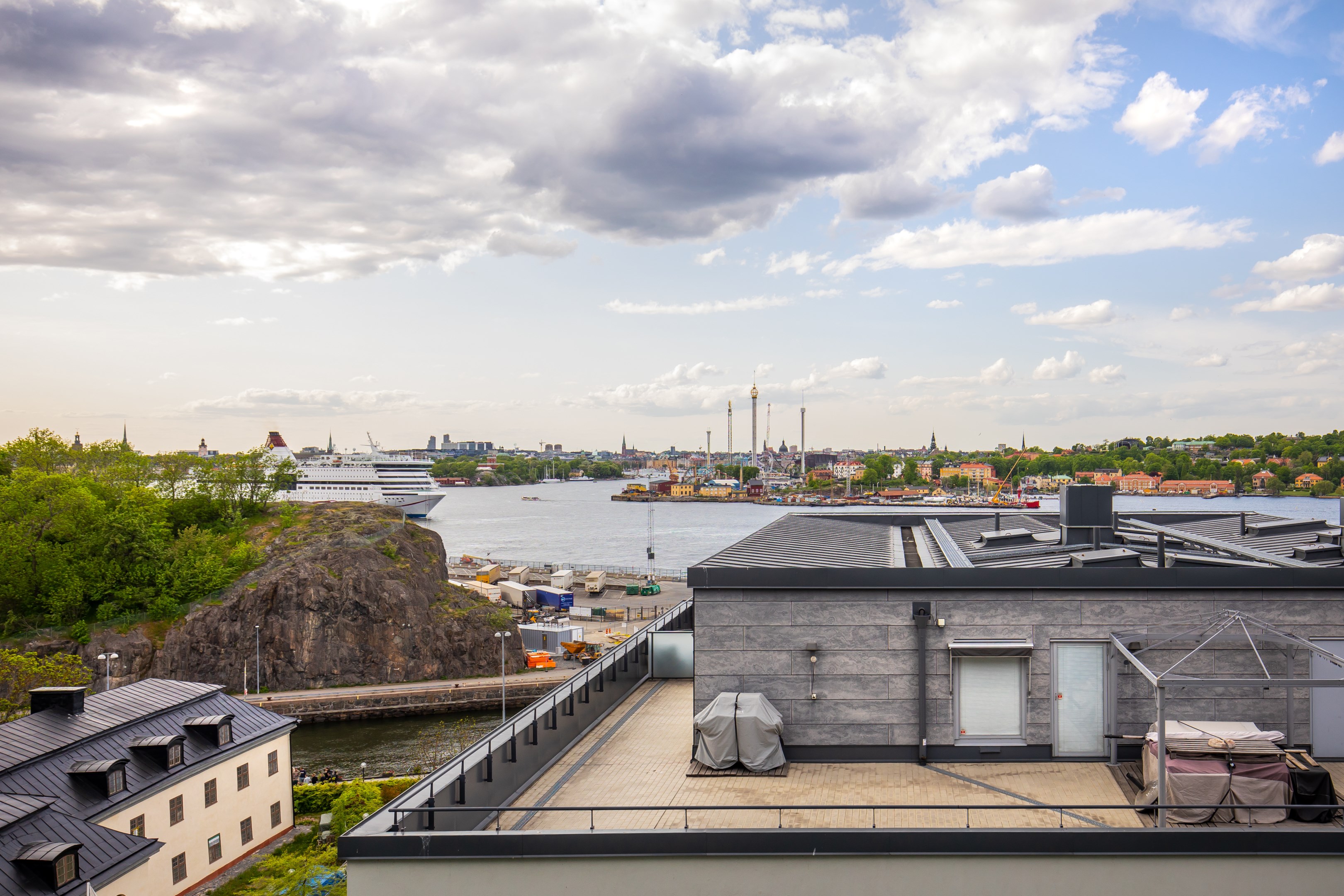 Bostadsbild från Sjökvarnsbacken 10, Såld i Saltsjöqvarn, Nacka