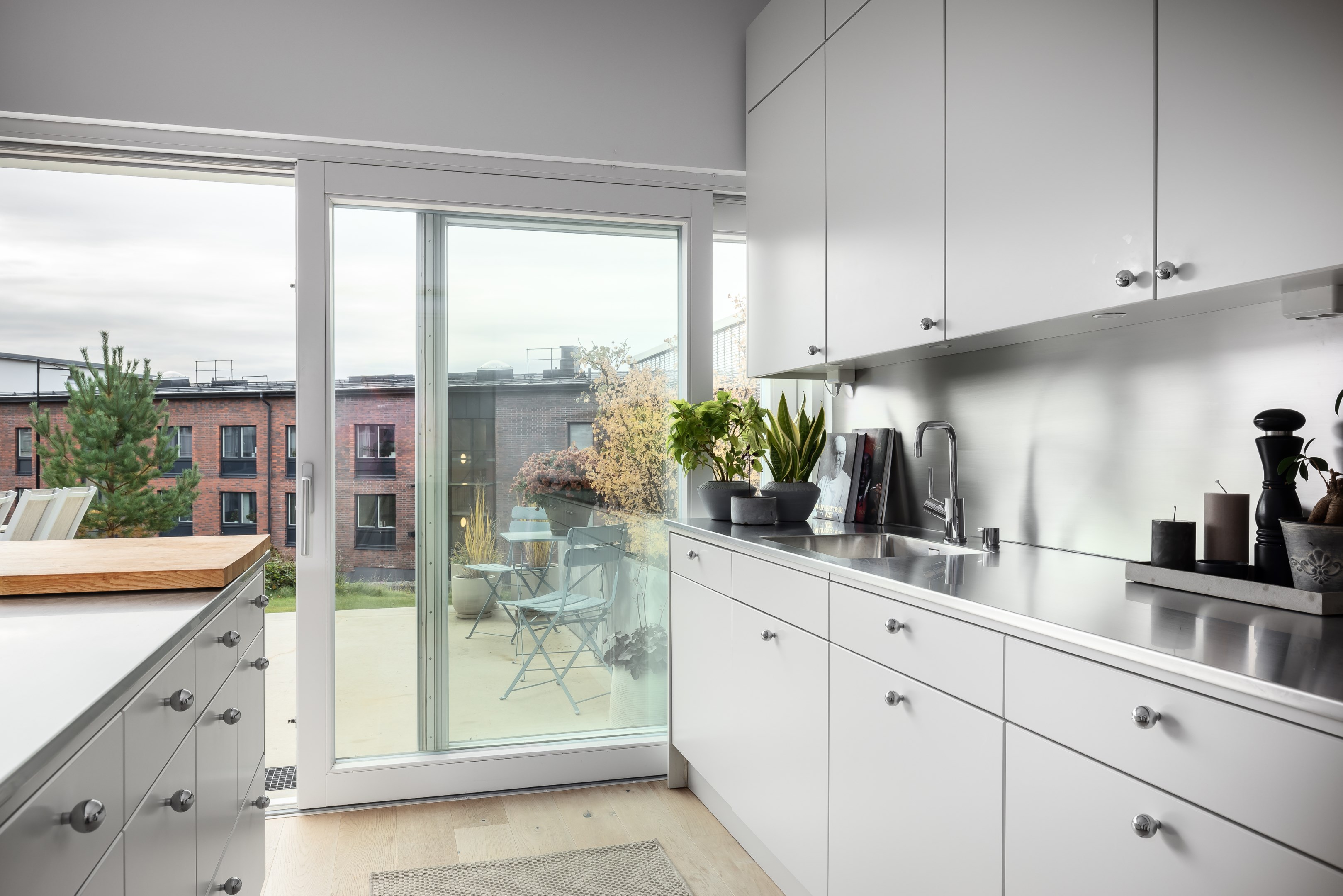 Bostadsbild från Tollarevägen 73, Såld i Tollare, Nacka