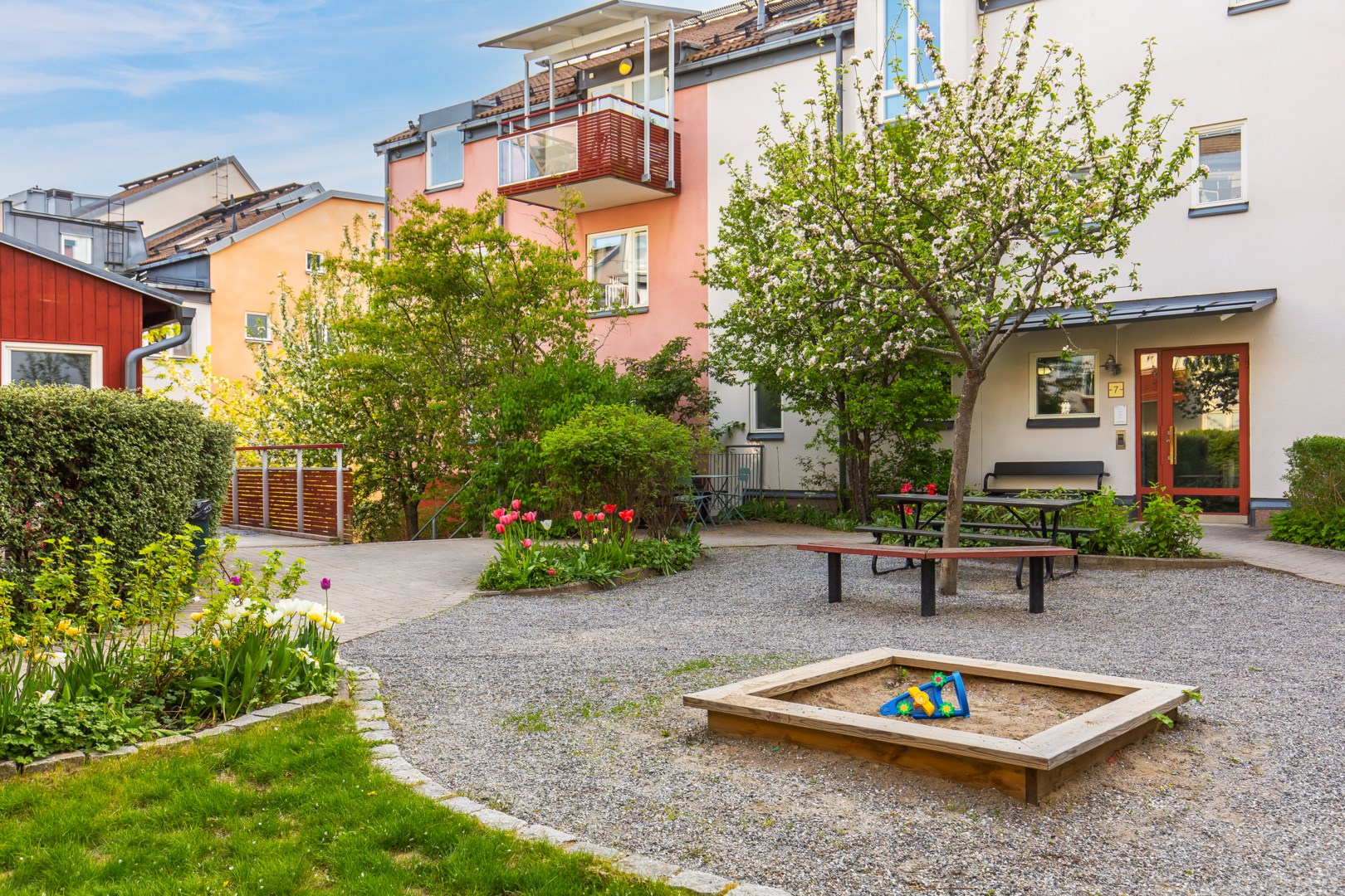 Bostadsbild från Järla Gårdsväg 34, Såld i Järla sjö, Nacka