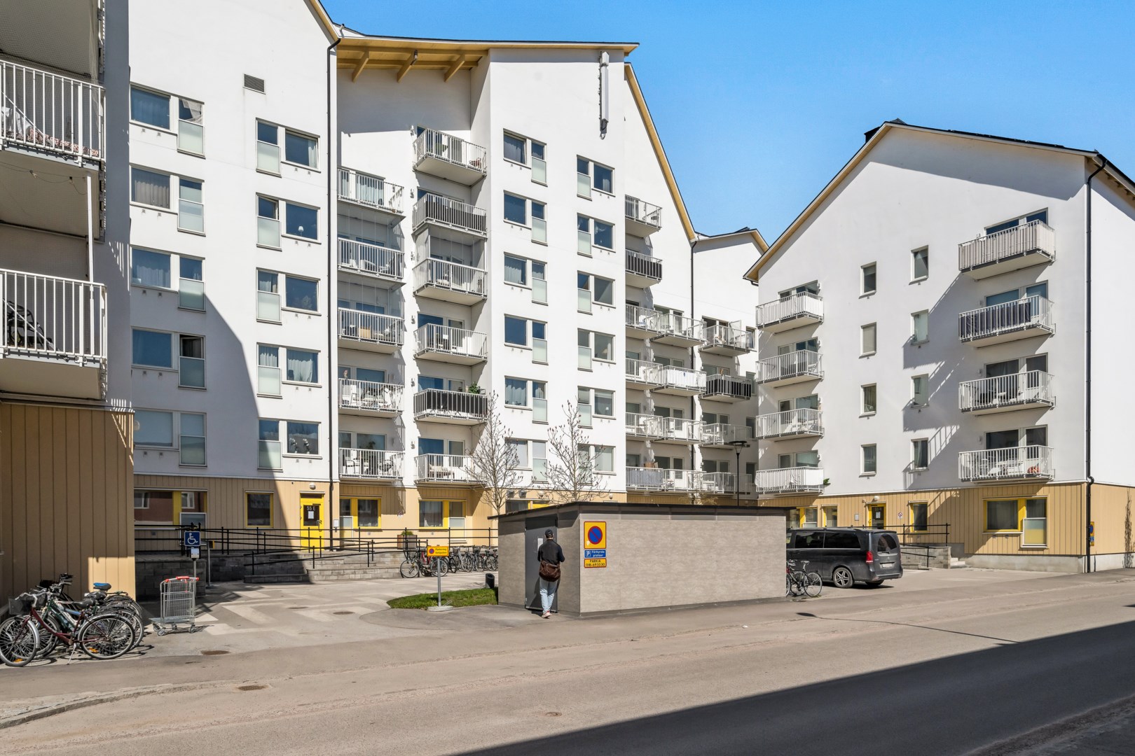 Bostadsbild från Råbyvägen 55F, Till salu i Gränby, Uppsala