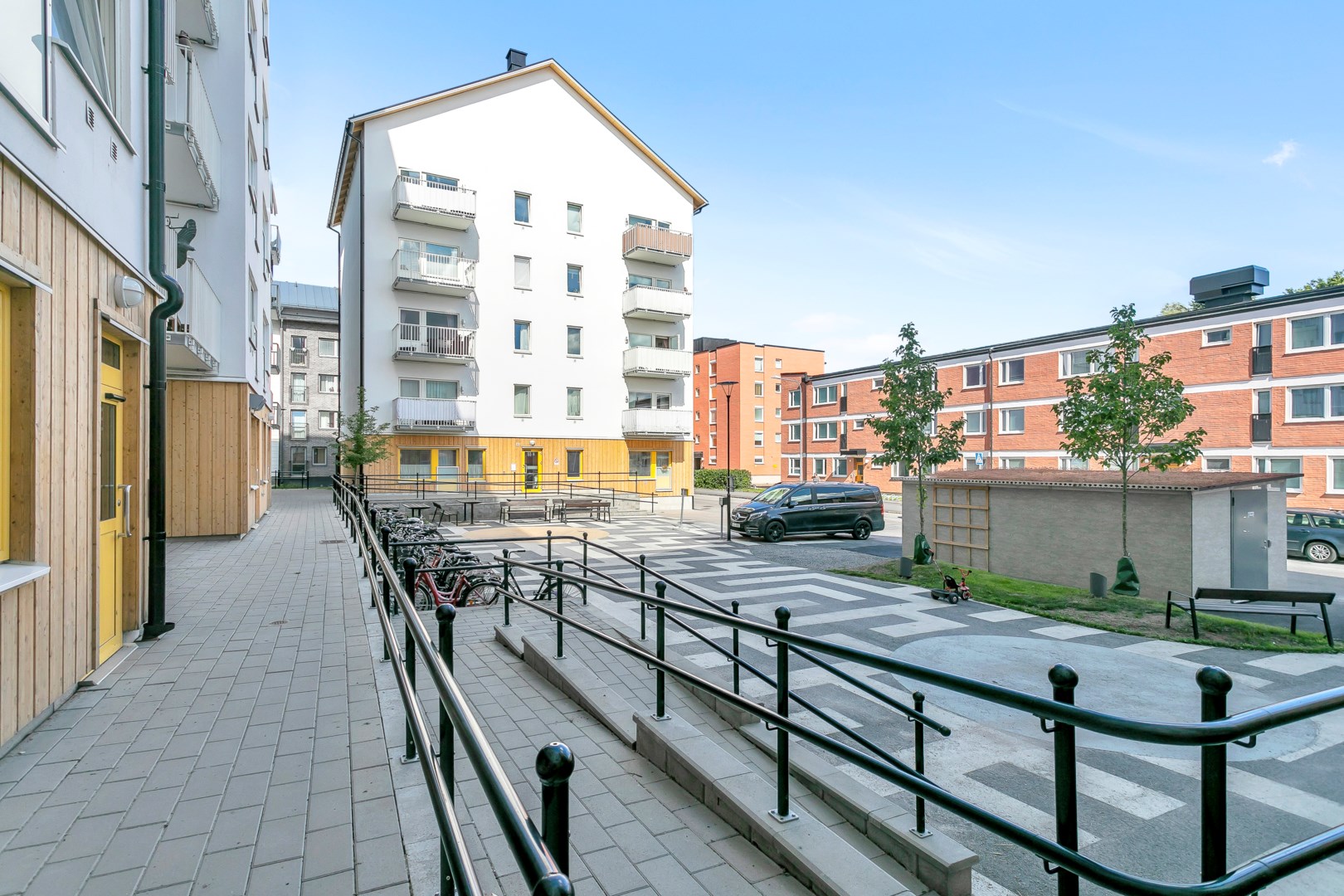 Bostadsbild från Råbyvägen 55F, Till salu i Gränby, Uppsala