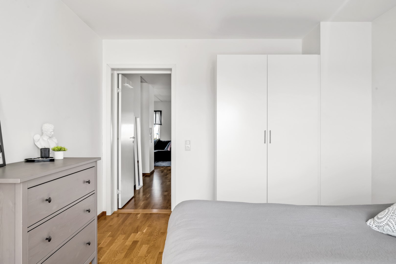 Bostadsbild från Råbyvägen 55F, Till salu i Gränby, Uppsala