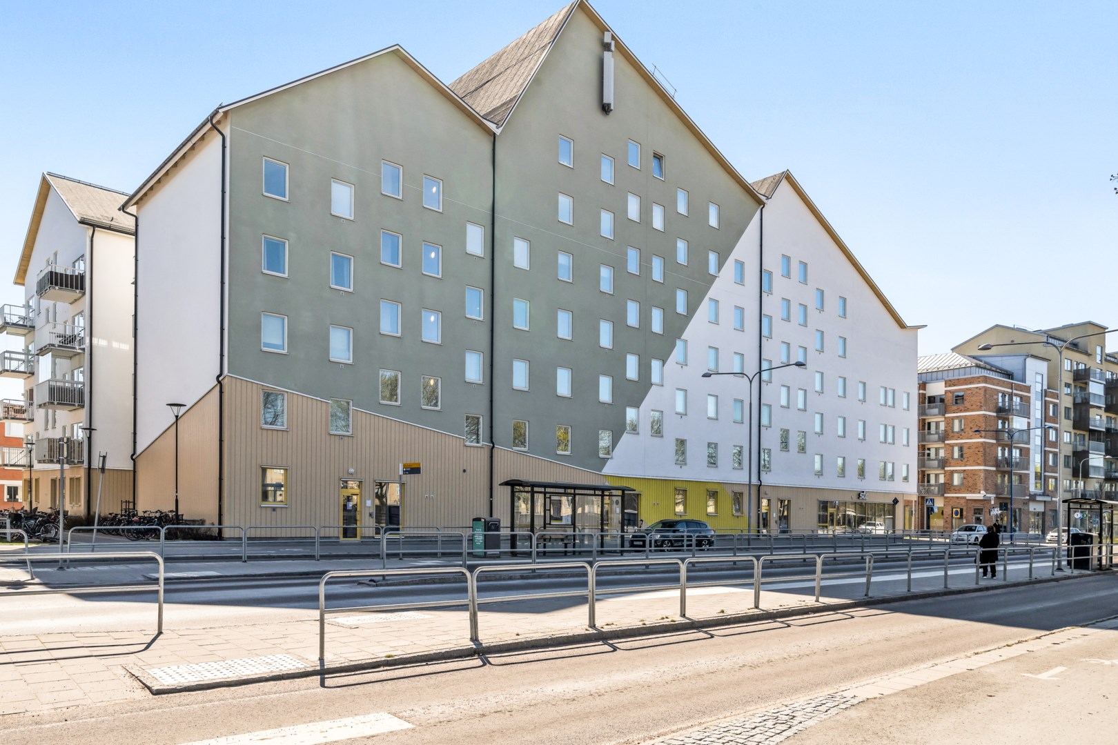 Bostadsbild från Råbyvägen 55F, Till salu i Gränby, Uppsala