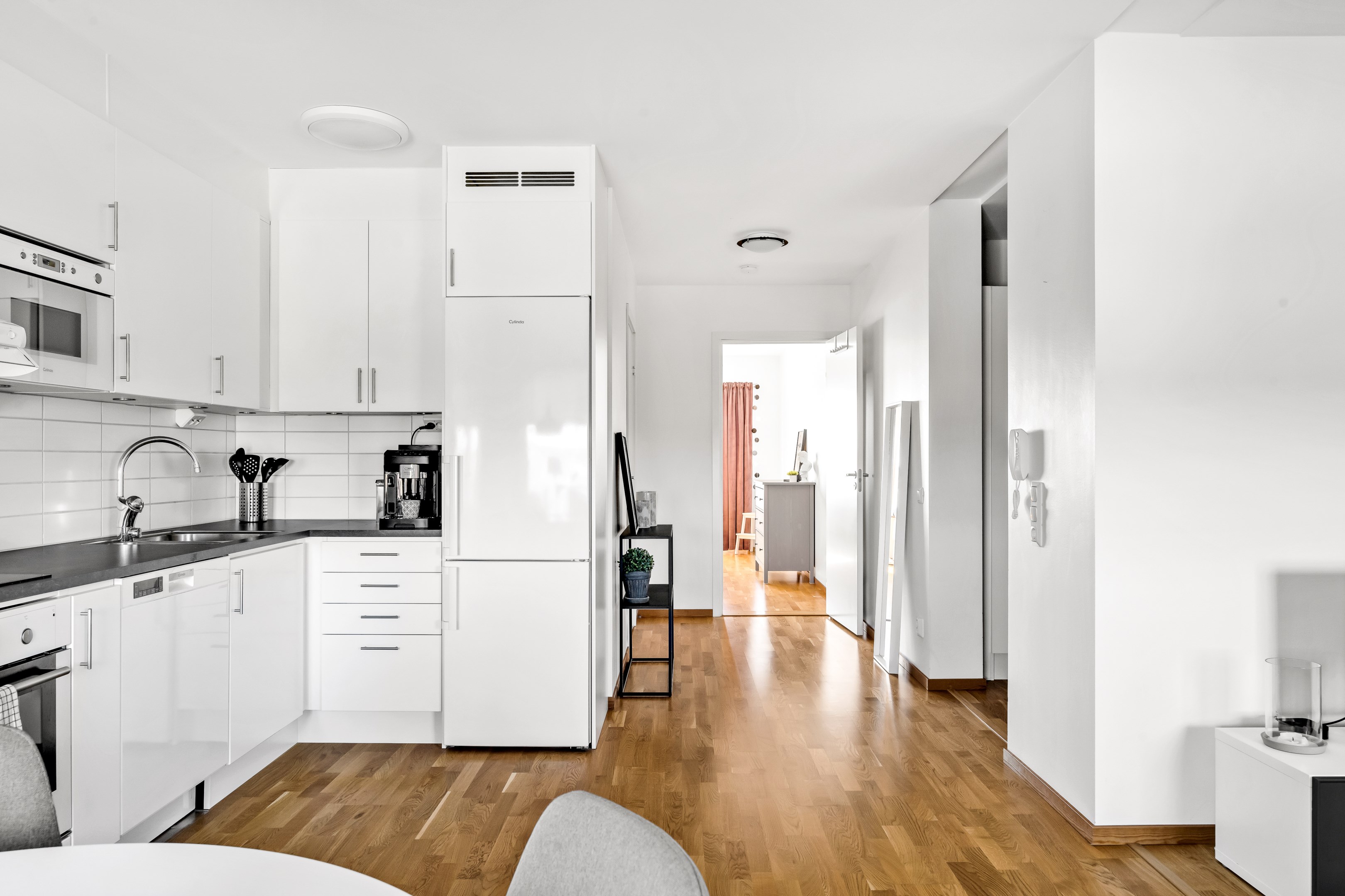 Bostadsbild från Råbyvägen 55F, Till salu i Gränby, Uppsala