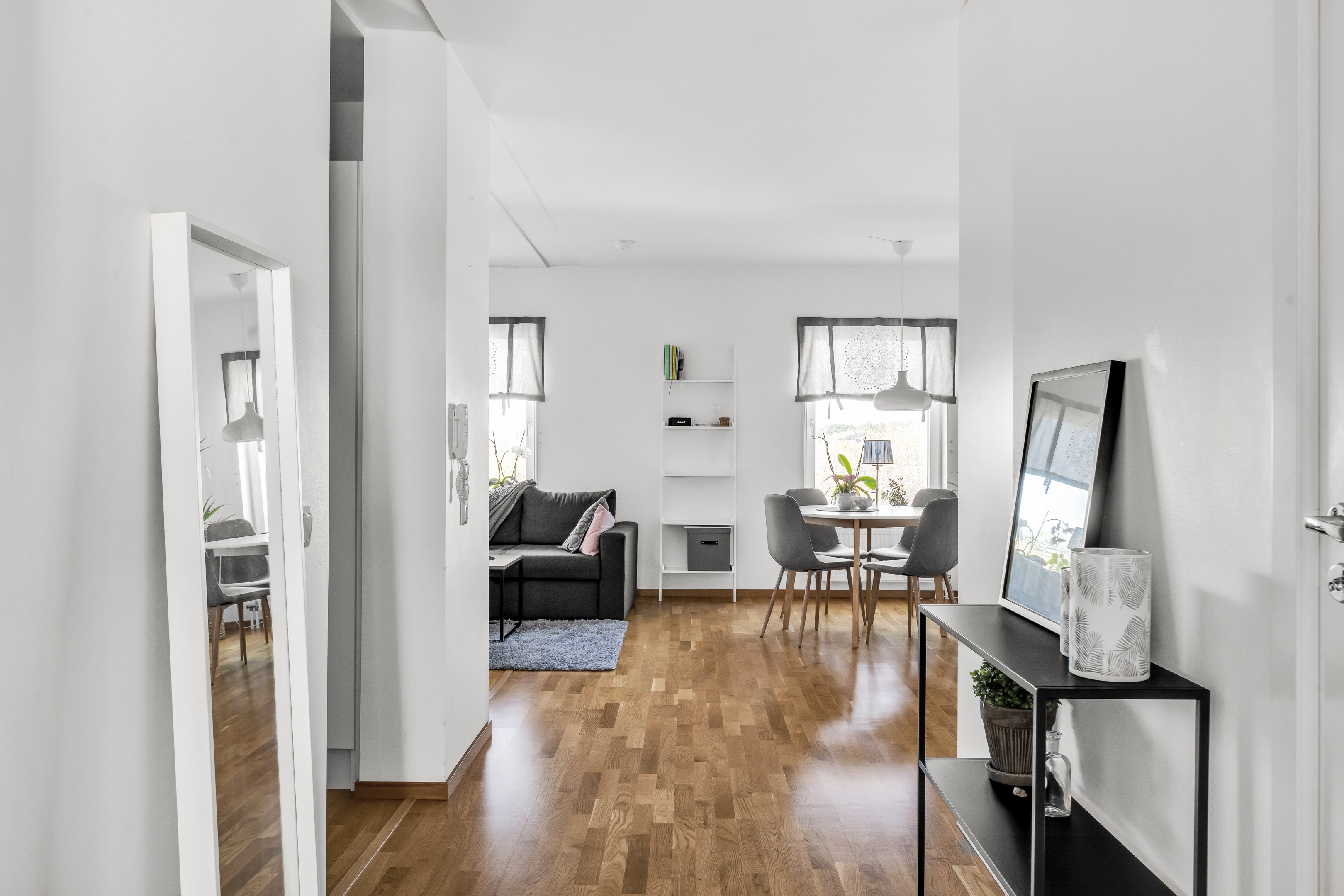 Bostadsbild från Råbyvägen 55F, Till salu i Gränby, Uppsala