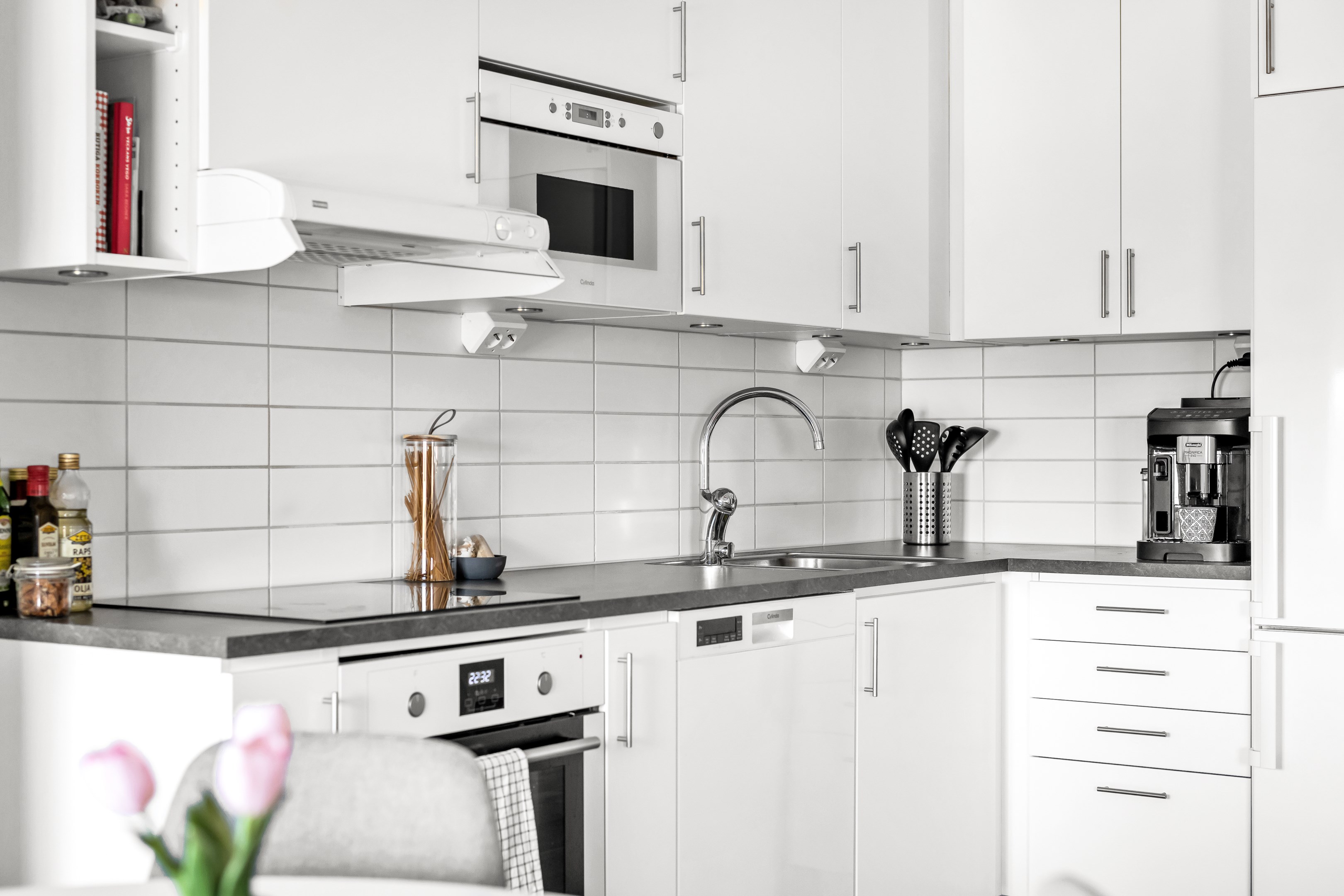 Bostadsbild från Råbyvägen 55F, Till salu i Gränby, Uppsala