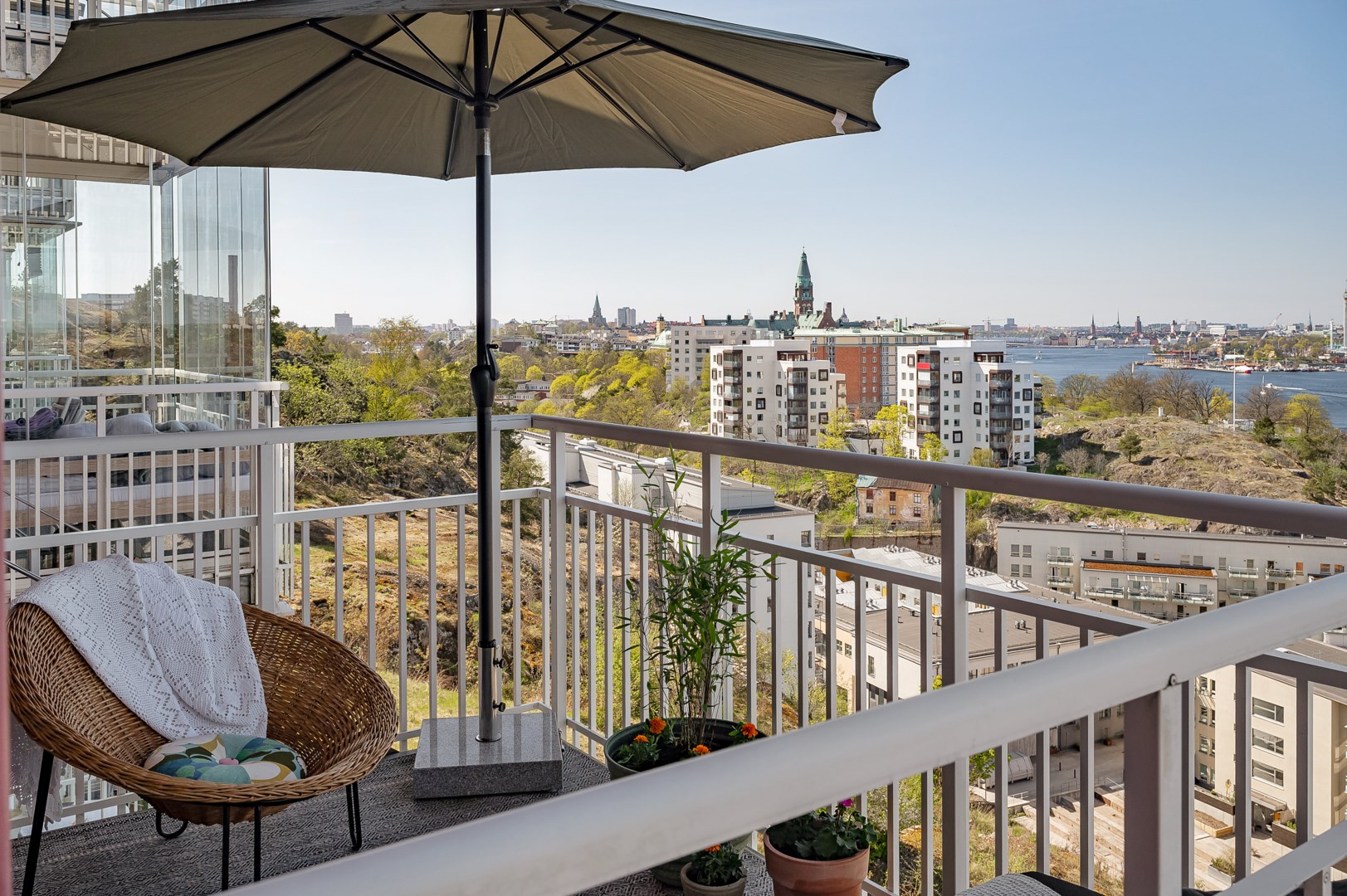 Bostadsbild från Finnbergsvägen 46, 2tr, Såld i Finnberget, Nacka