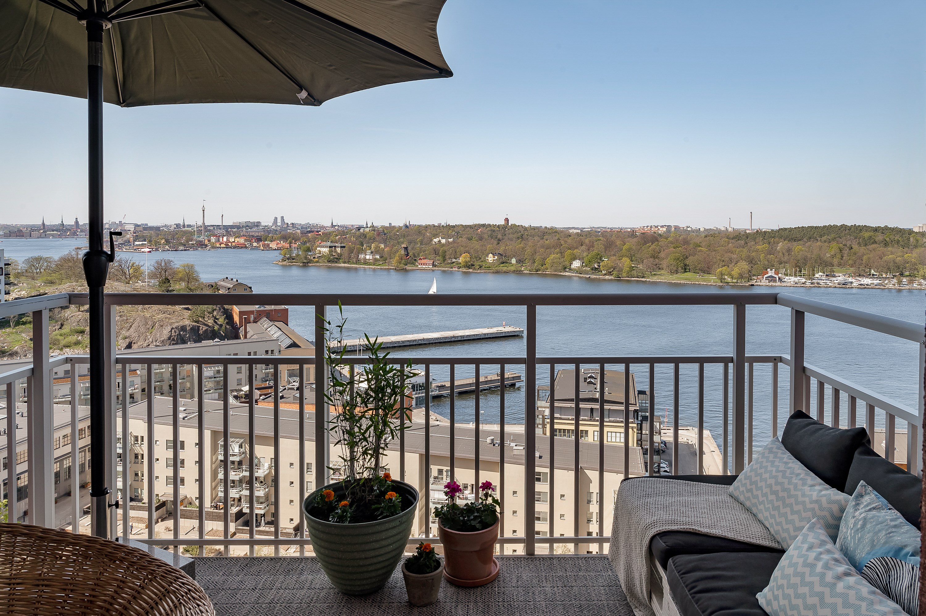 Bostadsbild från Finnbergsvägen 46, 2tr, Såld i Finnberget, Nacka