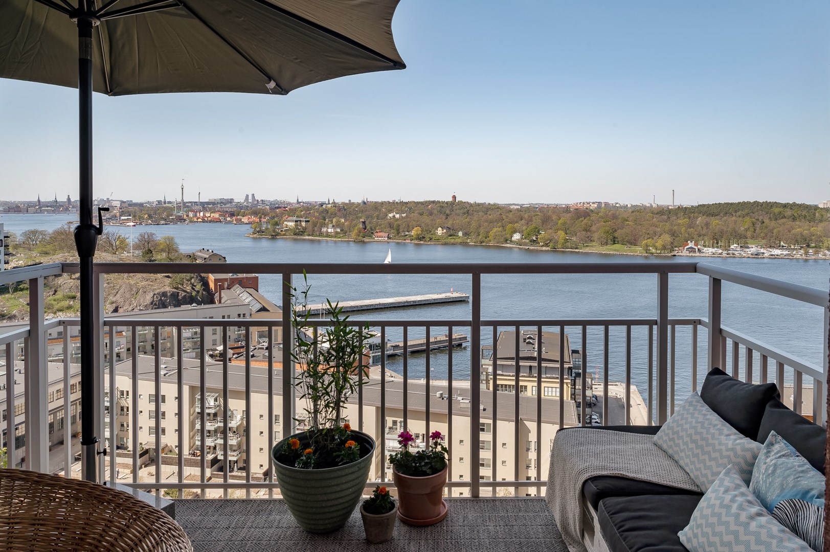 Bostadsbild från Finnbergsvägen 46, 2tr, Såld i Finnberget, Nacka