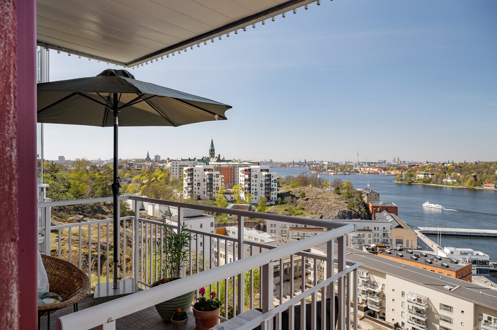 Bostadsbild från Finnbergsvägen 46, 2tr, Såld i Finnberget, Nacka