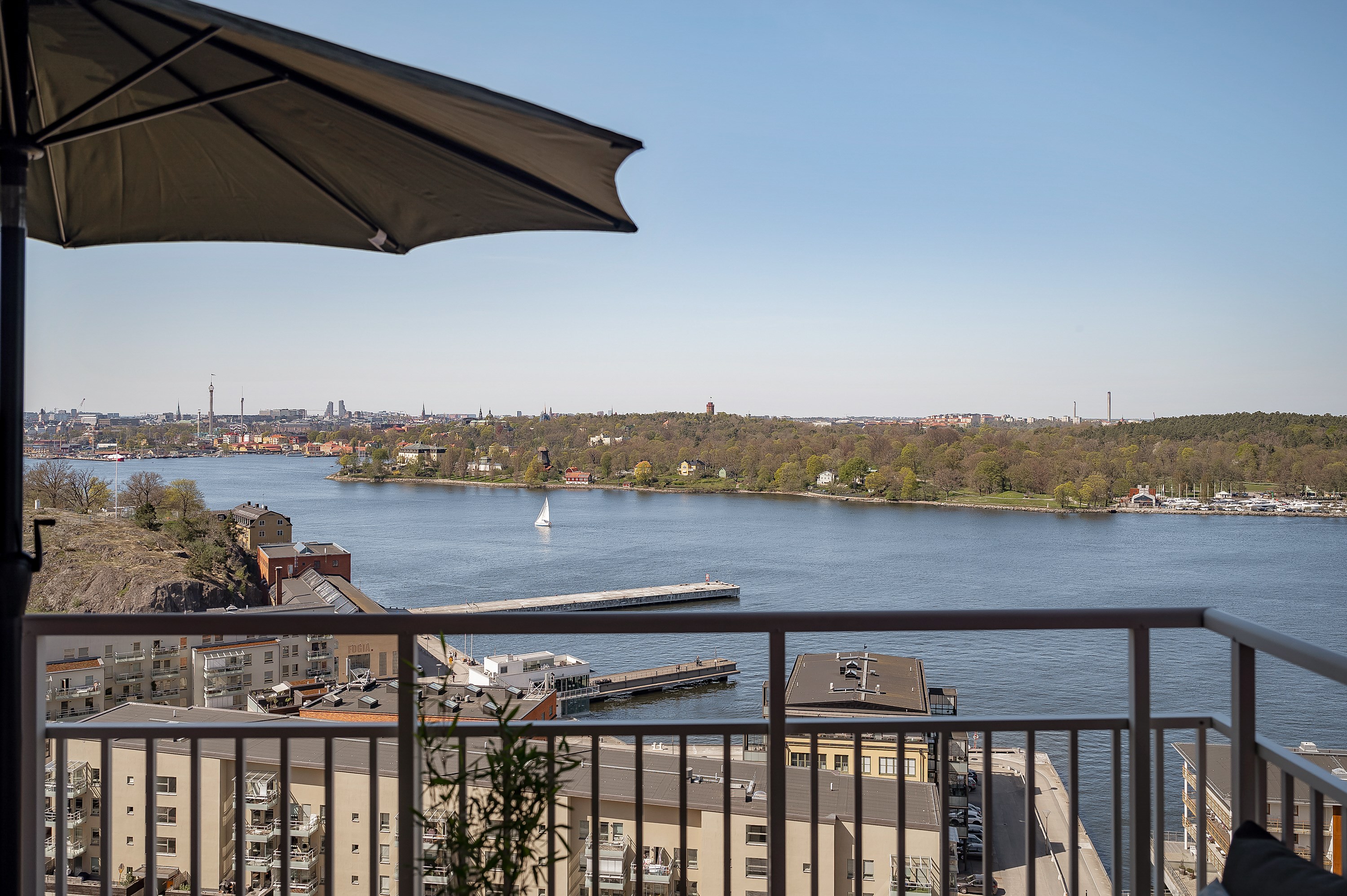 Bostadsbild från Finnbergsvägen 46, 2tr, Såld i Finnberget, Nacka