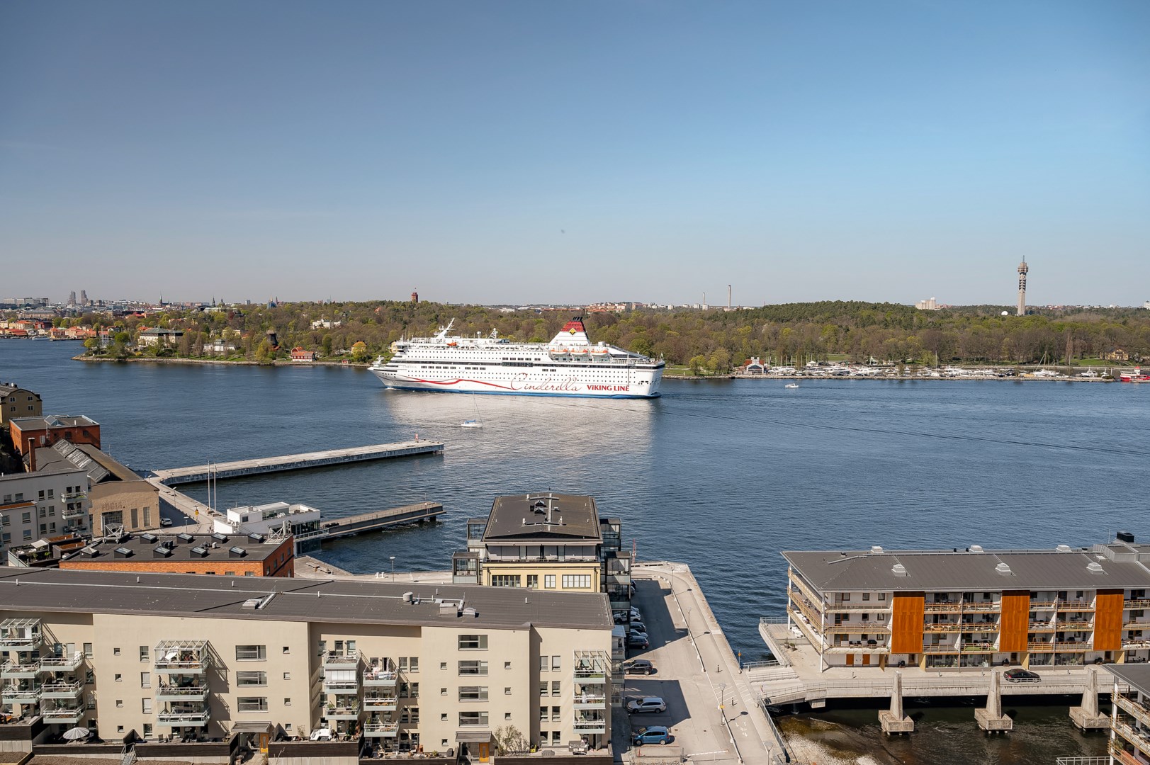 Bostadsbild från Finnbergsvägen 46, 2tr, Såld i Finnberget, Nacka