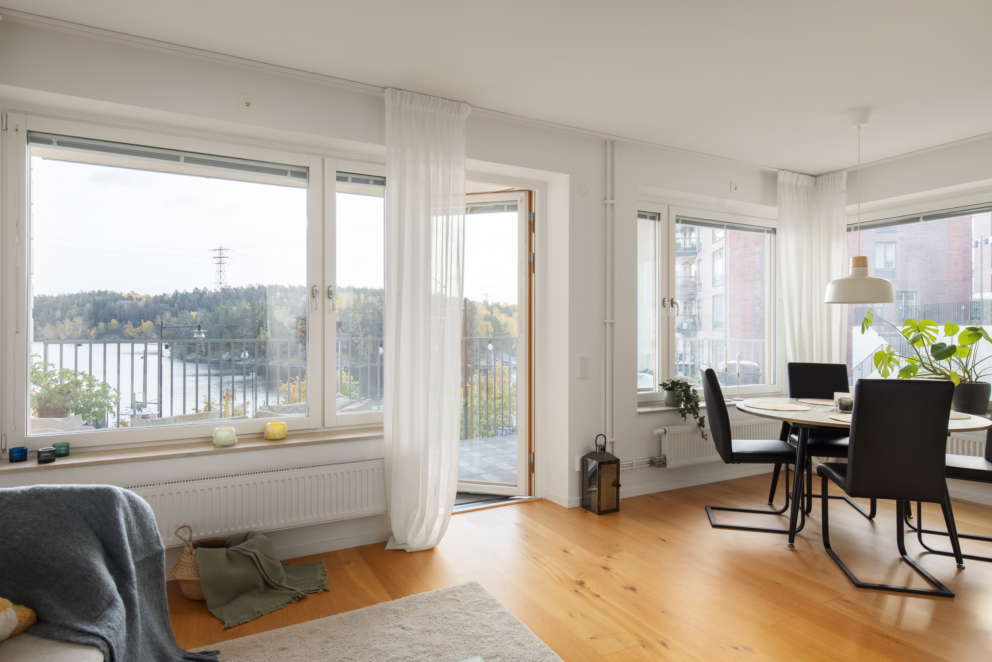 Bostadsbild från Tollareslingan 24, 2 tr, Till salu i Tollare, Nacka