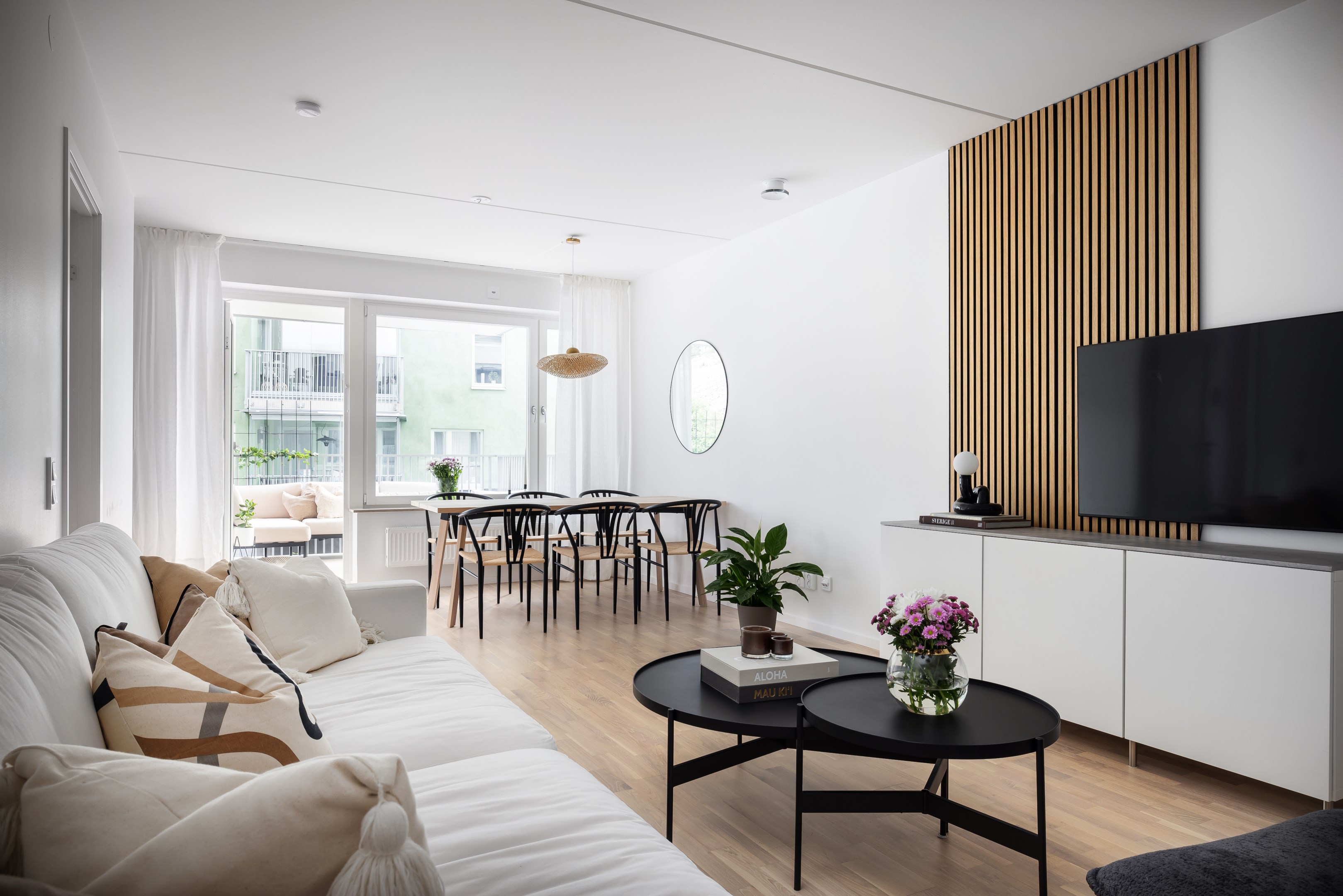 Härliga umgängesytor med plats för stora sällskap