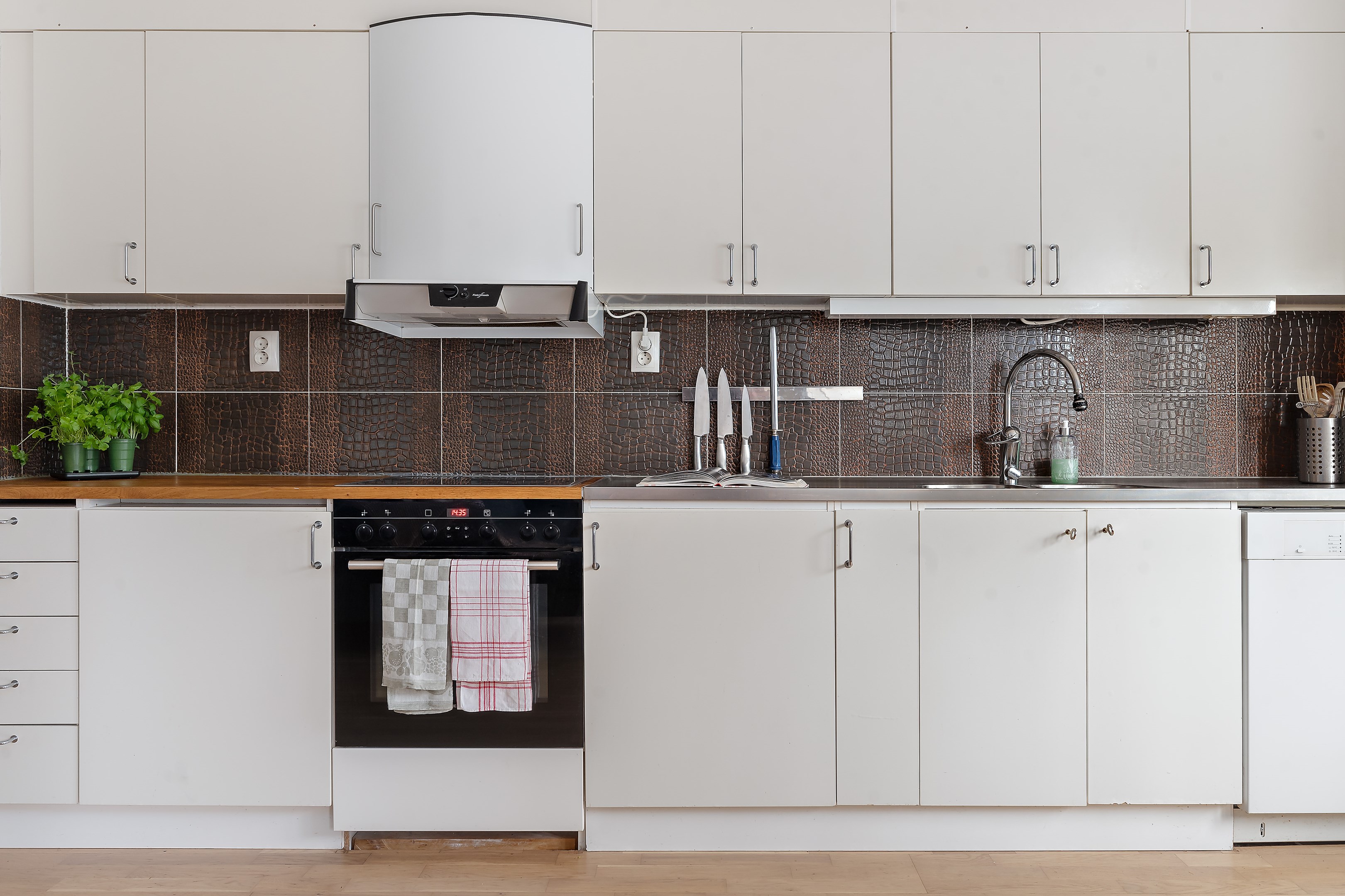 Bostadsbild från Västgötaresan 97B, Såld i Sävja, Uppsala