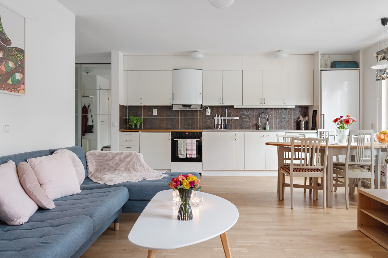 Bostadsbild från Västgötaresan 97B, Såld i Sävja, Uppsala