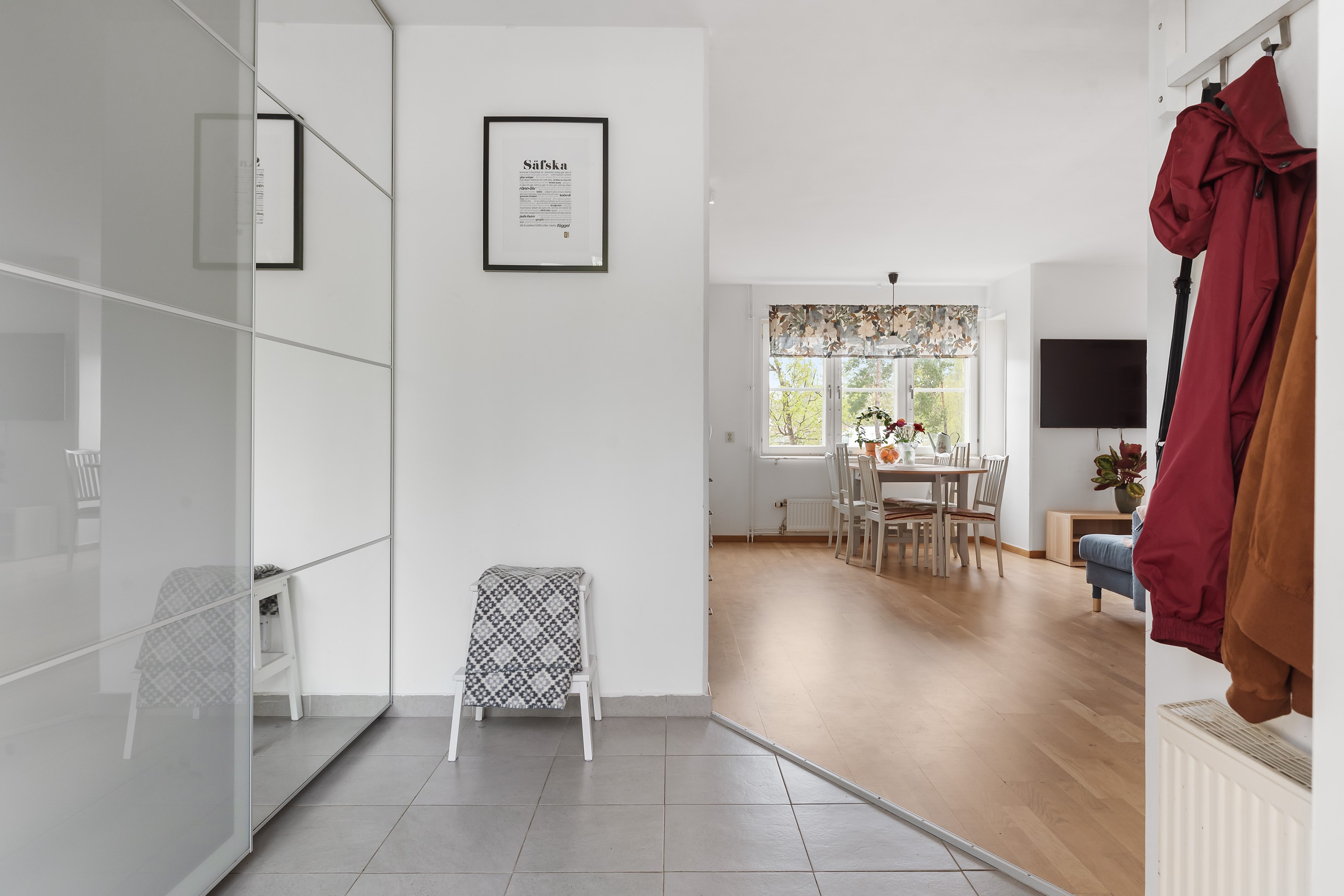 Bostadsbild från Västgötaresan 97B, Såld i Sävja, Uppsala