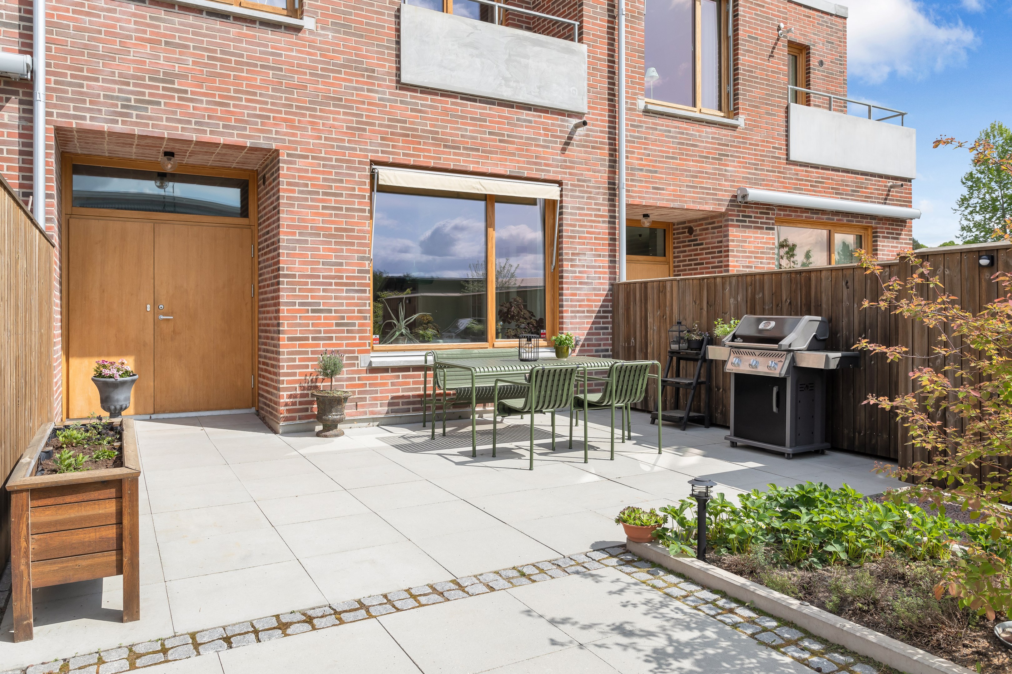 Bostadsbild från Vikvägen 136, Såld i Vårdsätra, Uppsala