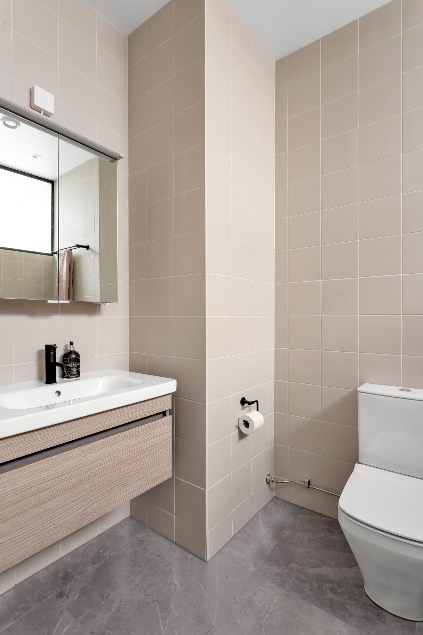 Bostadsbild från Vikvägen 136, Såld i Vårdsätra, Uppsala