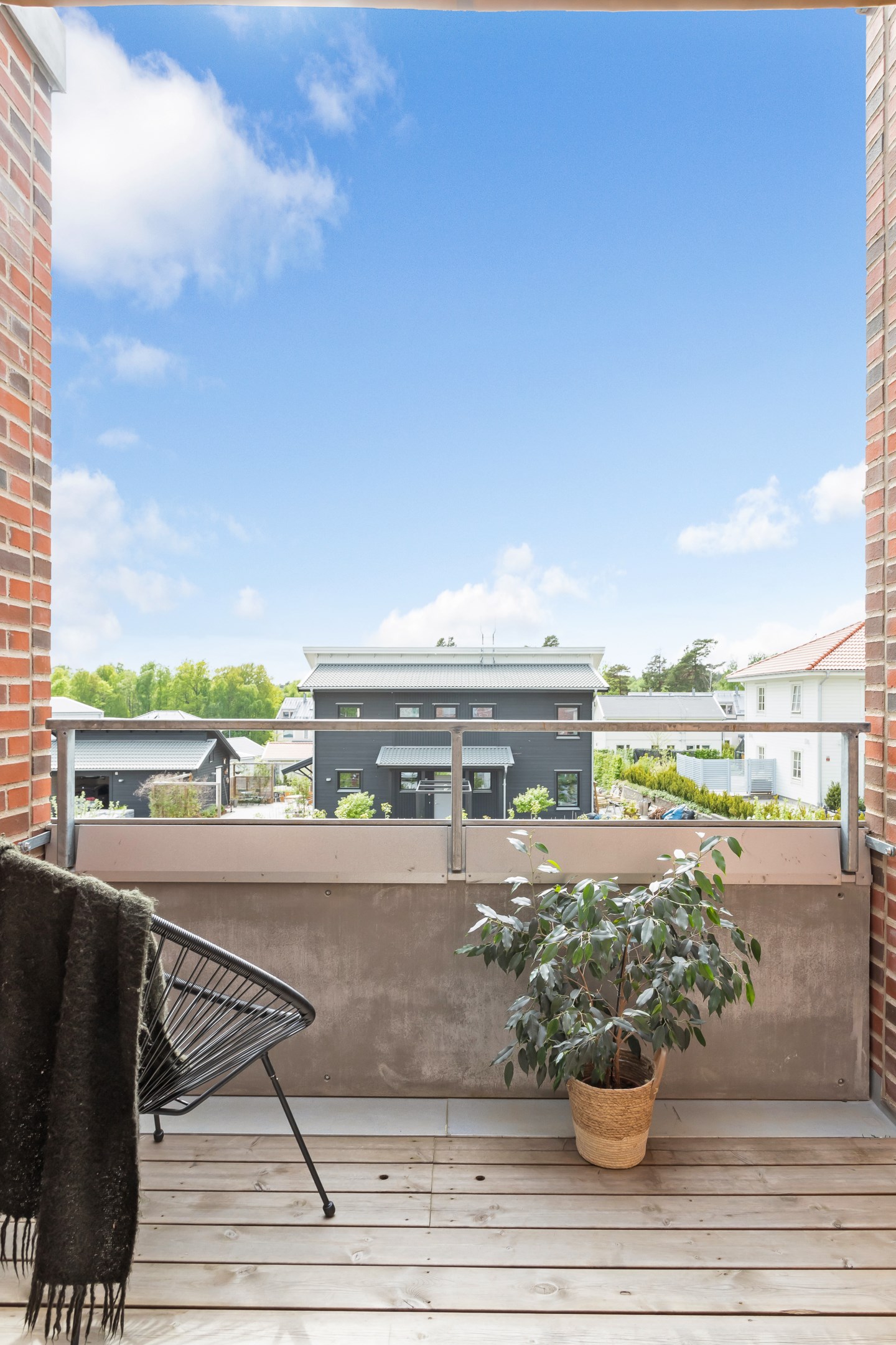 Bostadsbild från Vikvägen 136, Såld i Vårdsätra, Uppsala