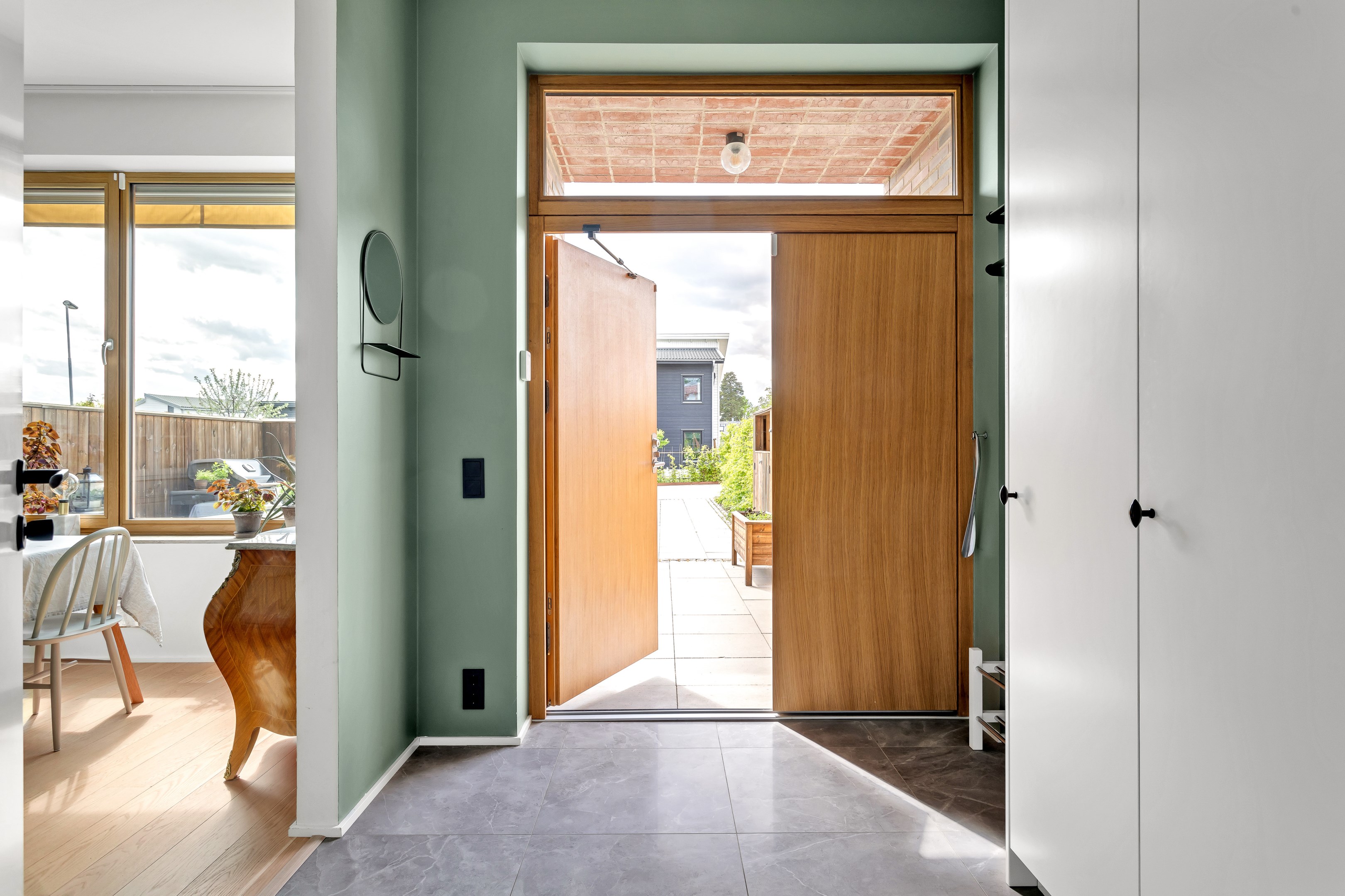 Bostadsbild från Vikvägen 136, Såld i Vårdsätra, Uppsala