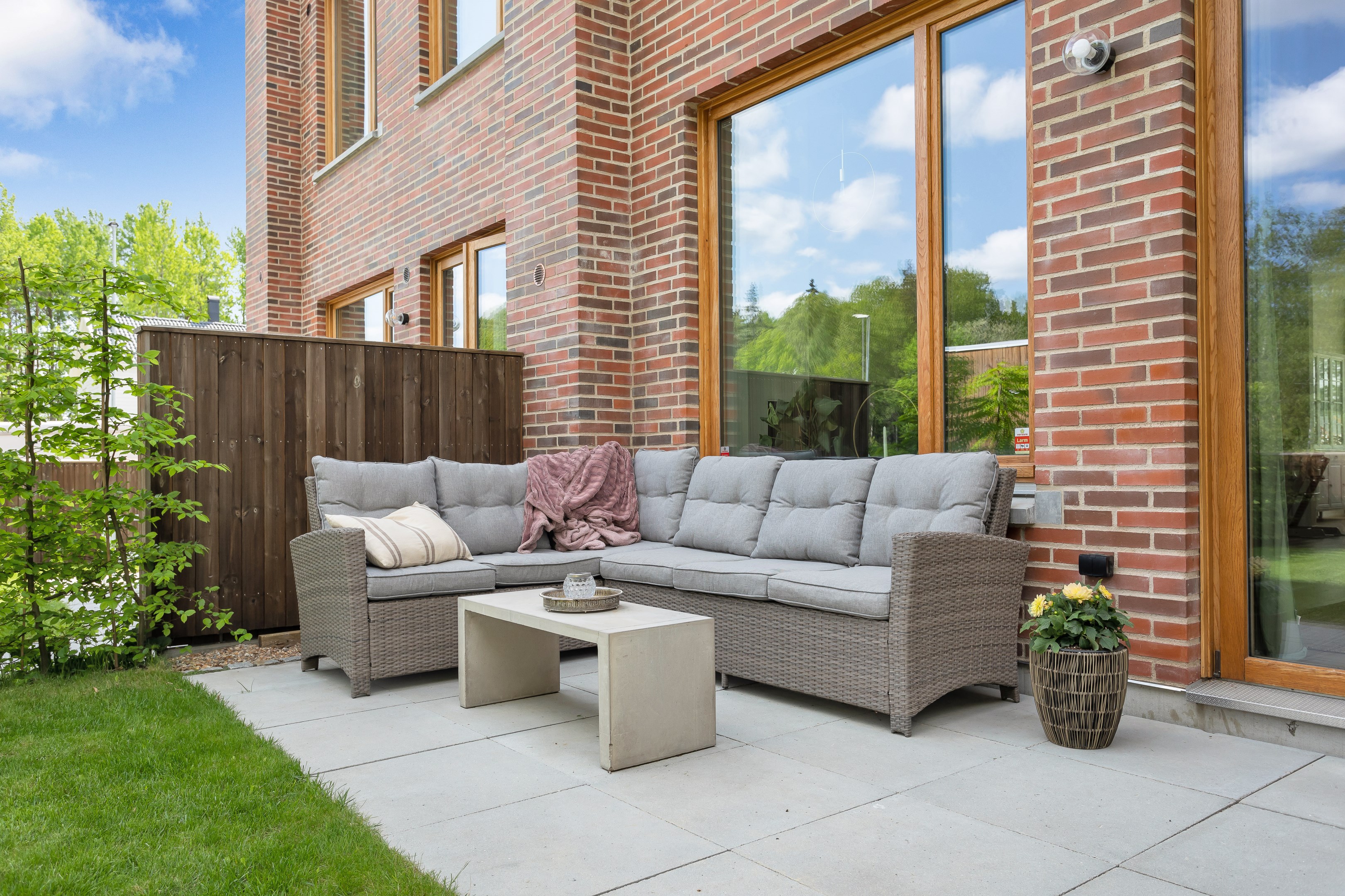 Bostadsbild från Vikvägen 136, Såld i Vårdsätra, Uppsala