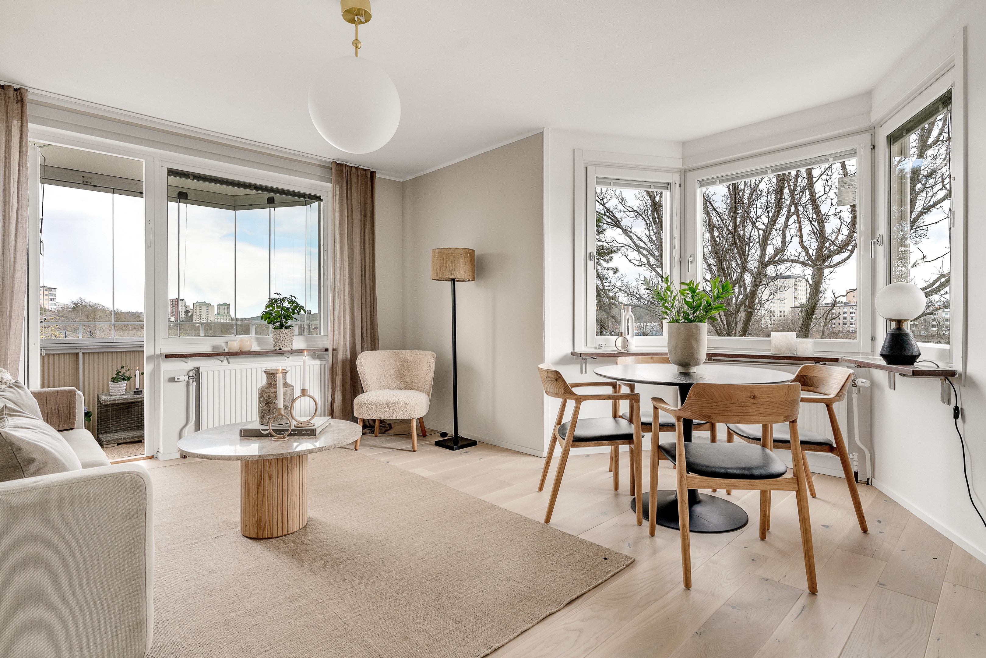 Bostadsbild från Alphyddevägen 15, Såld i , Nacka