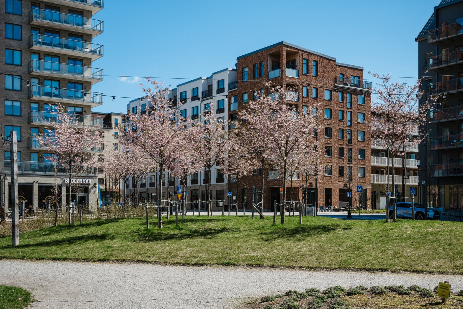 Bostadsbild från Martingalgatan 8, Såld i Täby Park, Täby