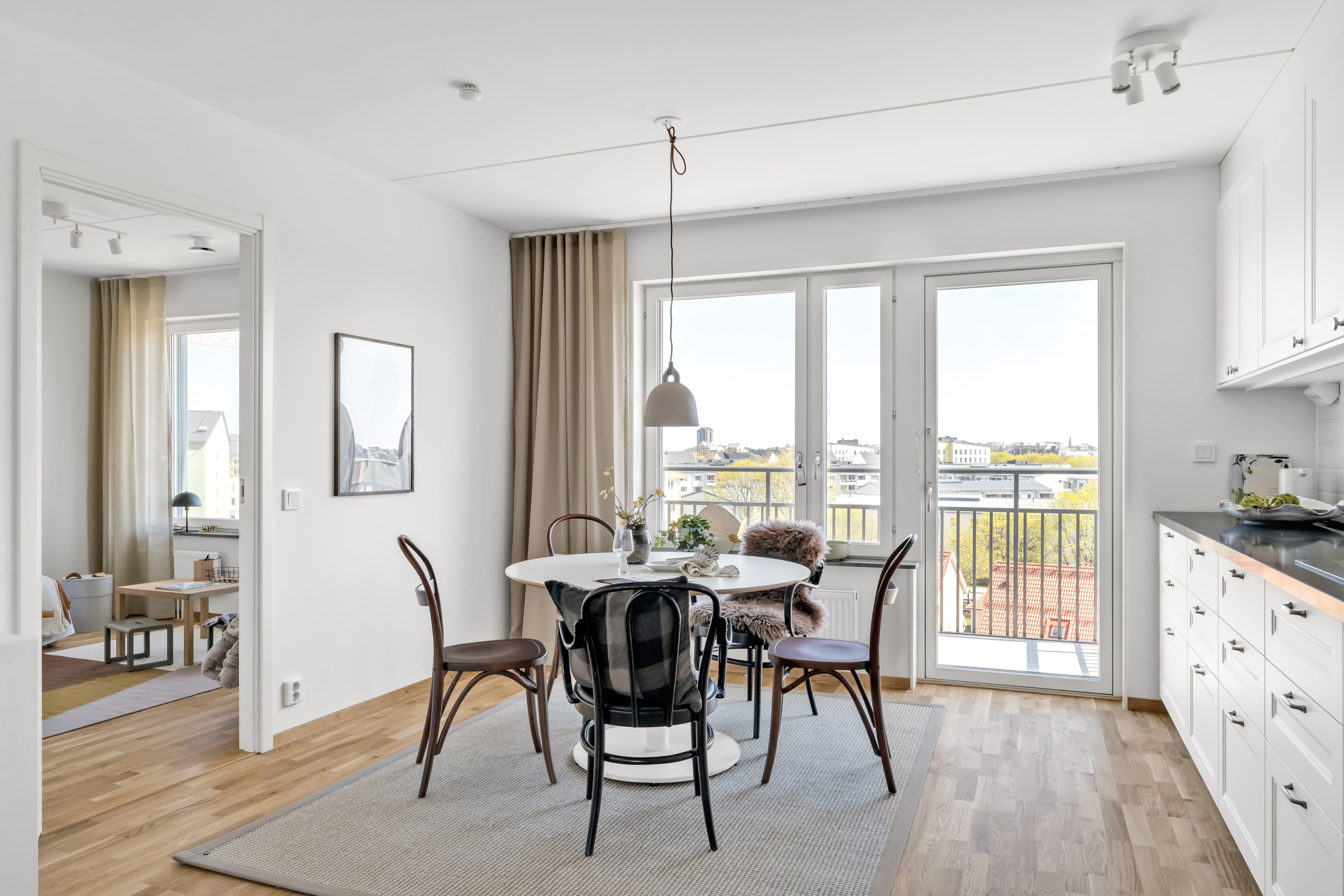 Bostadsbild från Vattholmavägen 8C, Såld i Kapellgärdet, Uppsala