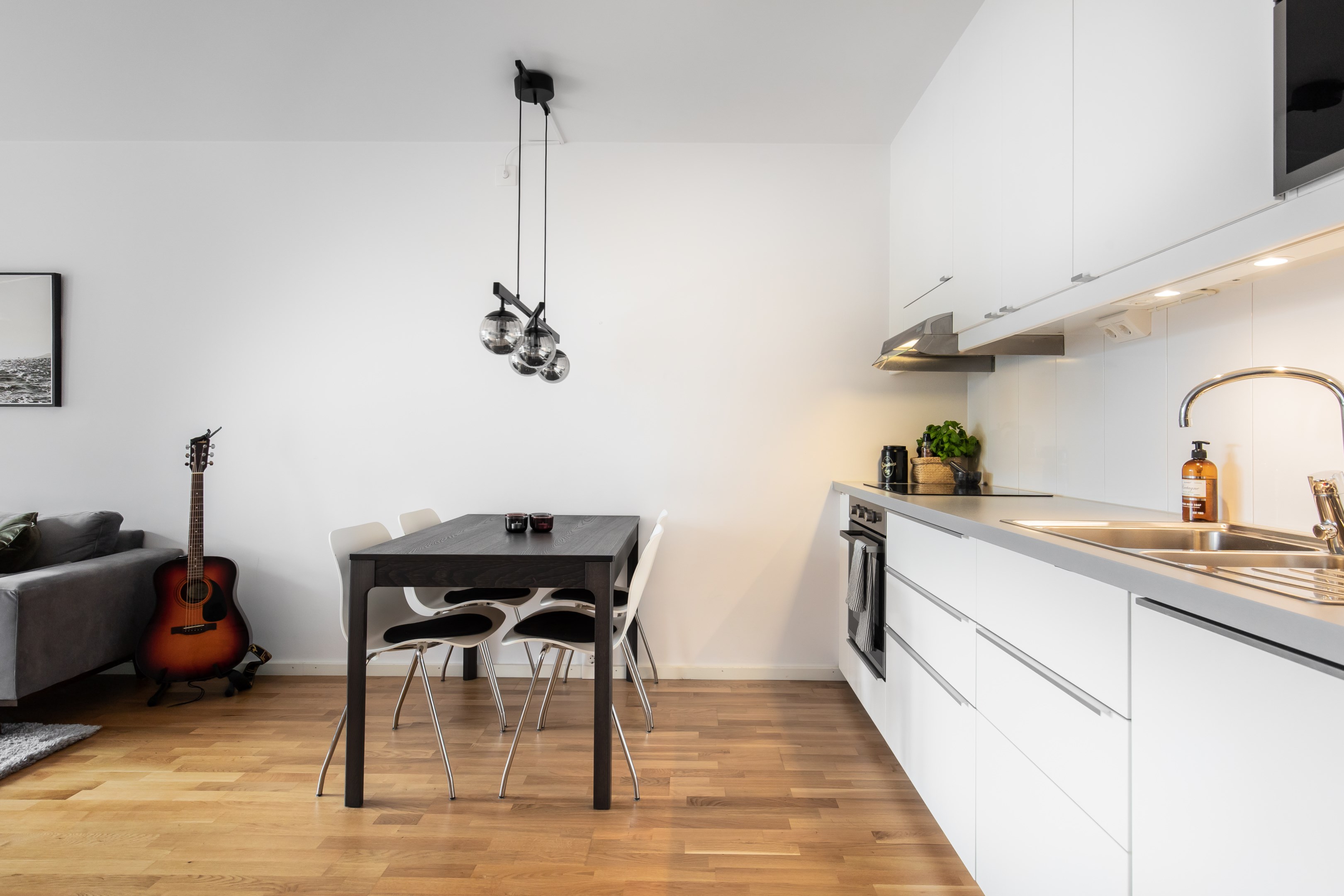 Bostadsbild från Josef Ekbergs gränd 6, Såld i Porslinskvarteren, Värmdö