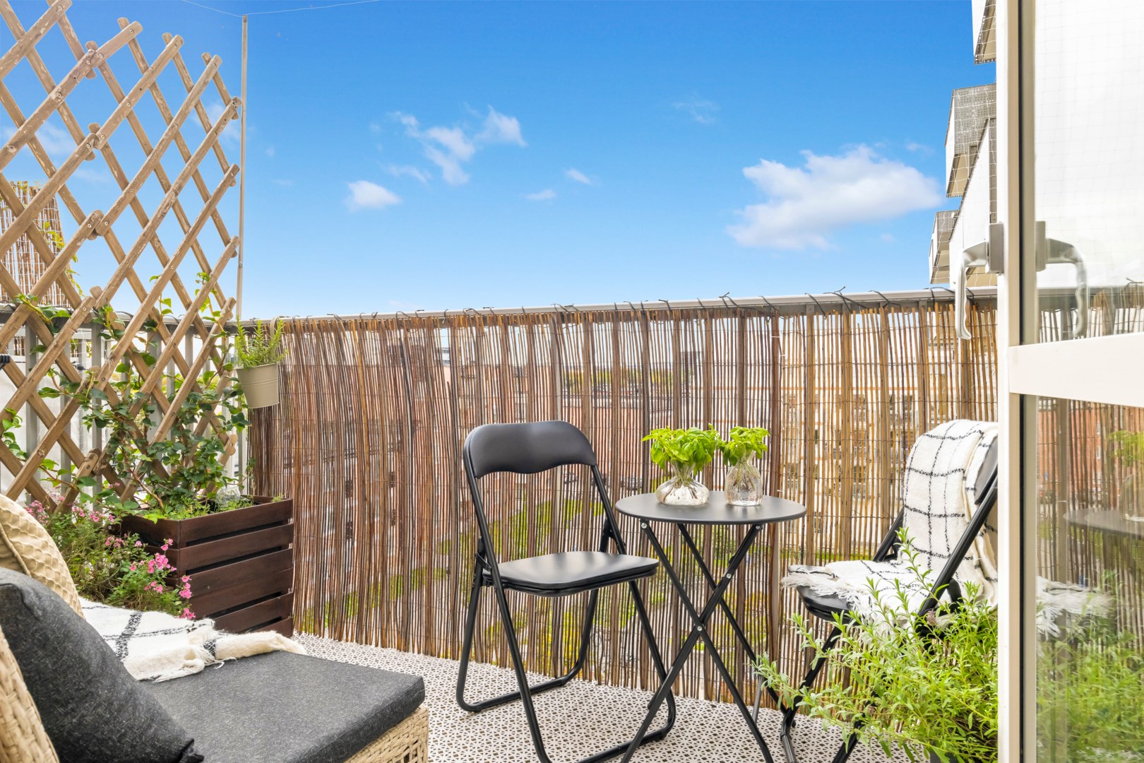 Bostadsbild från Råbyvägen 53F, Såld i Gränby, Uppsala